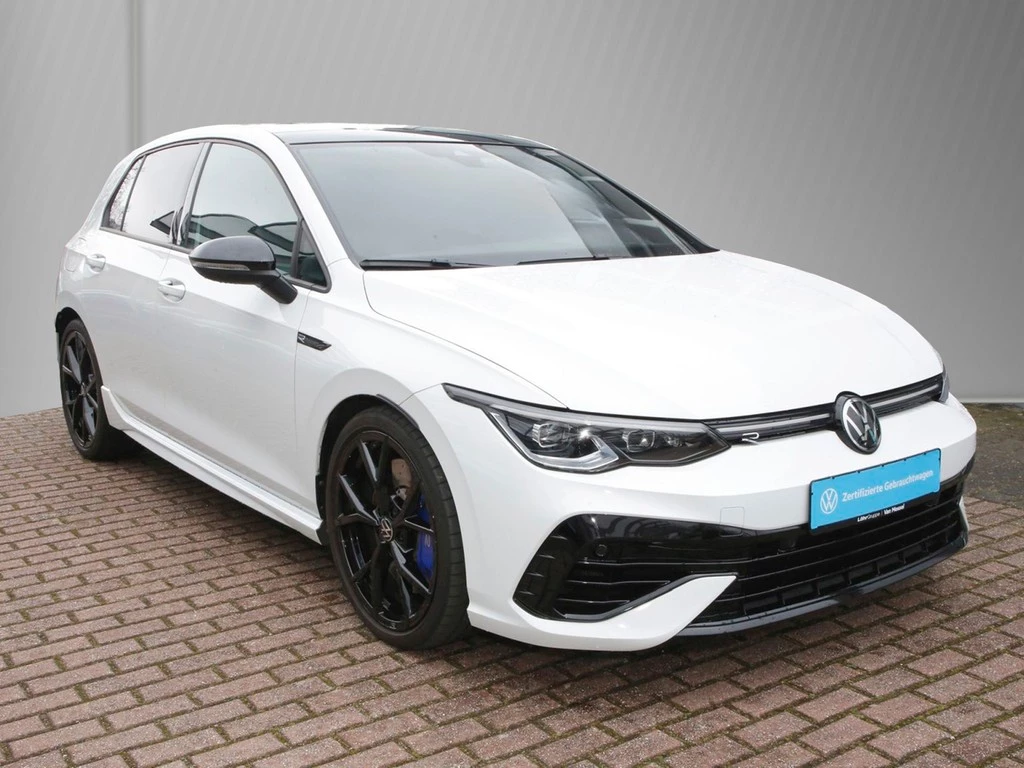 Volkswagen-Golf-image-2