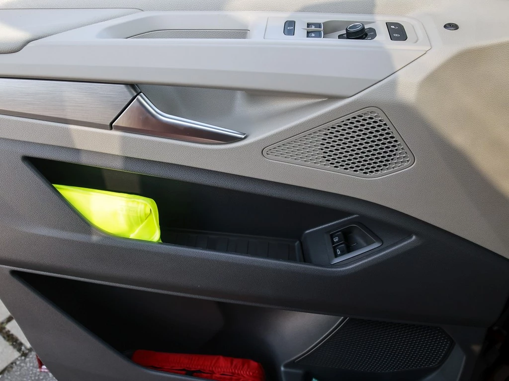 Volkswagen Multivan T7 1,5 TSI DSG eHybrid lang 4Motion Energy