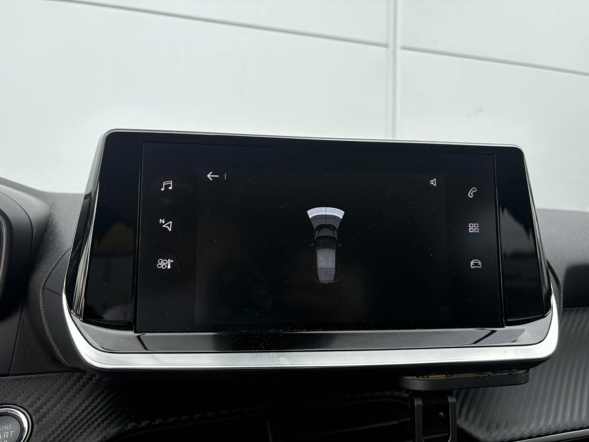 Peugeot-e-208-image-16