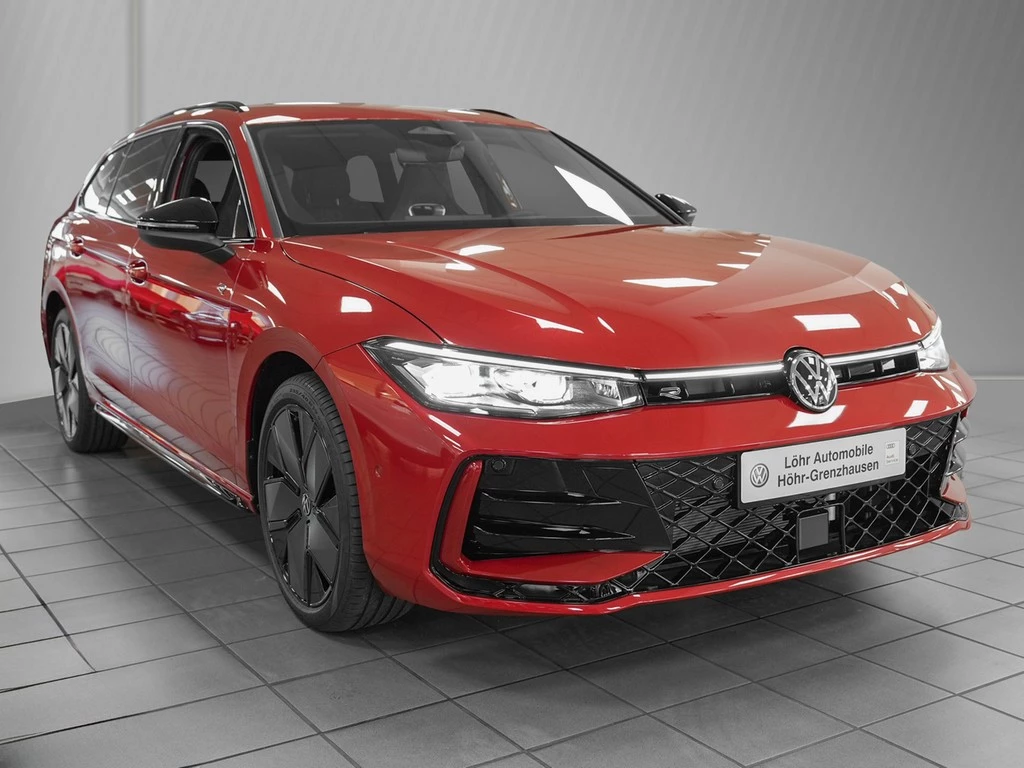 Volkswagen Passat R-Line 0,5% eHybrid BlackStyle AHK elHeck