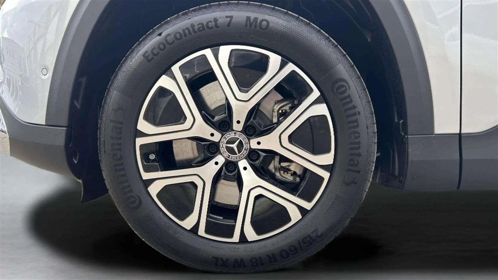 Mercedes-Benz-GLB-image-8
