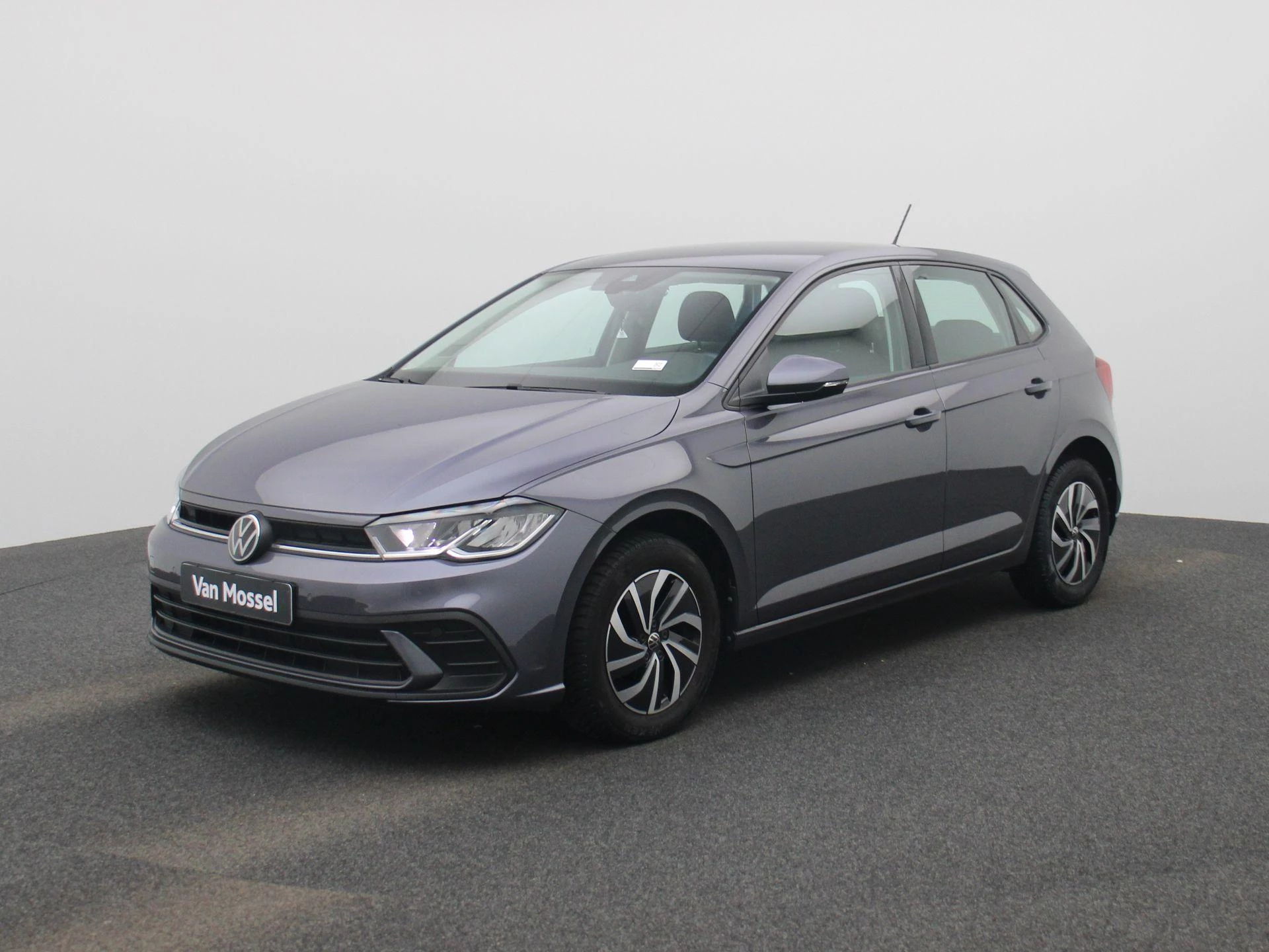 Volkswagen-Polo-image-0