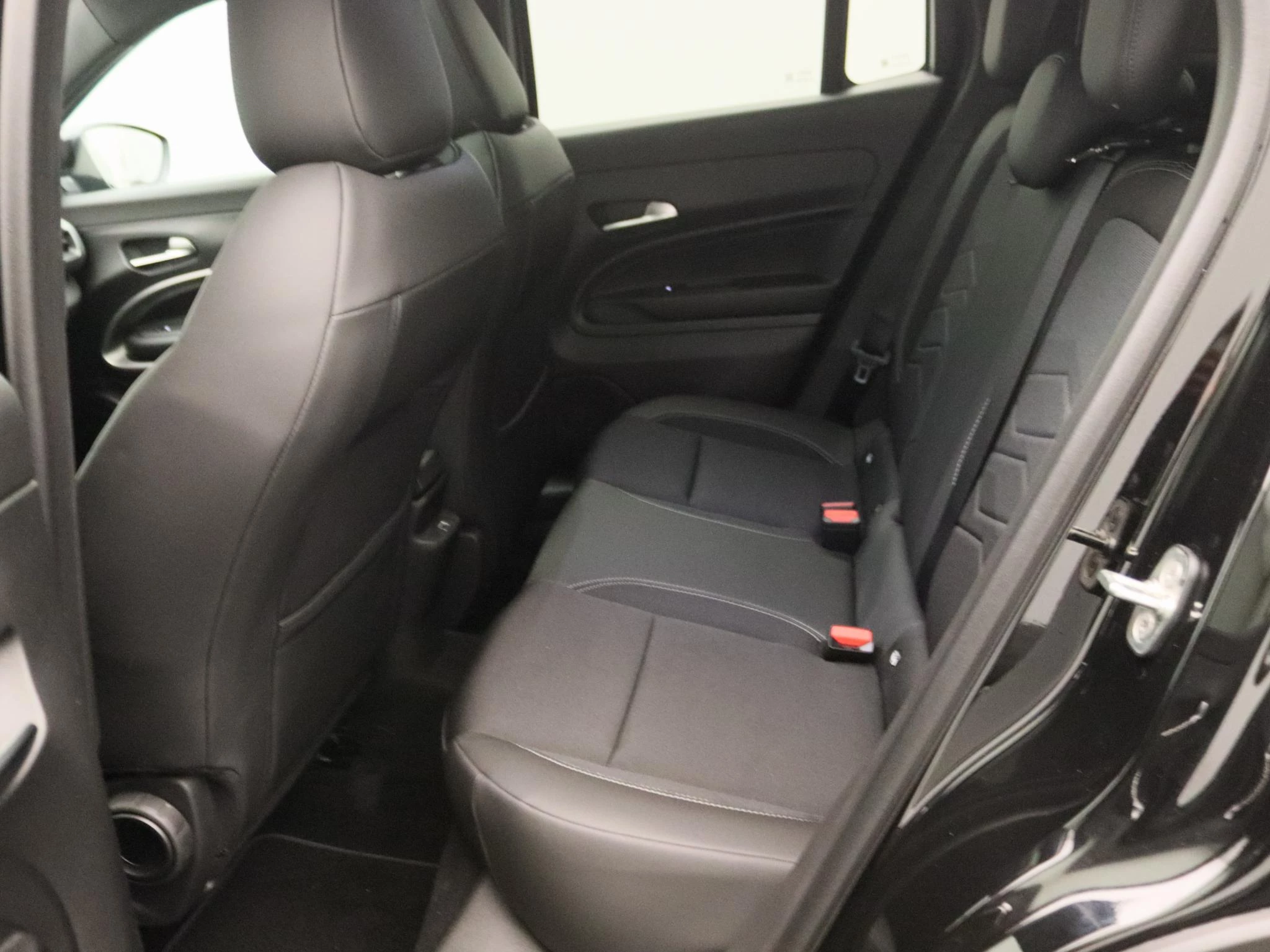 Jeep Avenger 1.2 e-Hybrid Summit