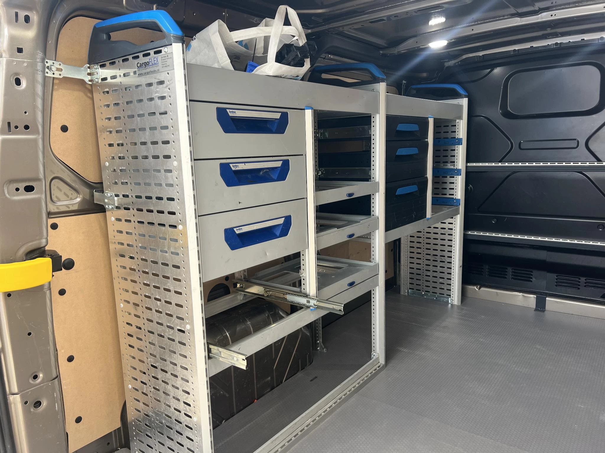 Ford-Transit Custom-image-13