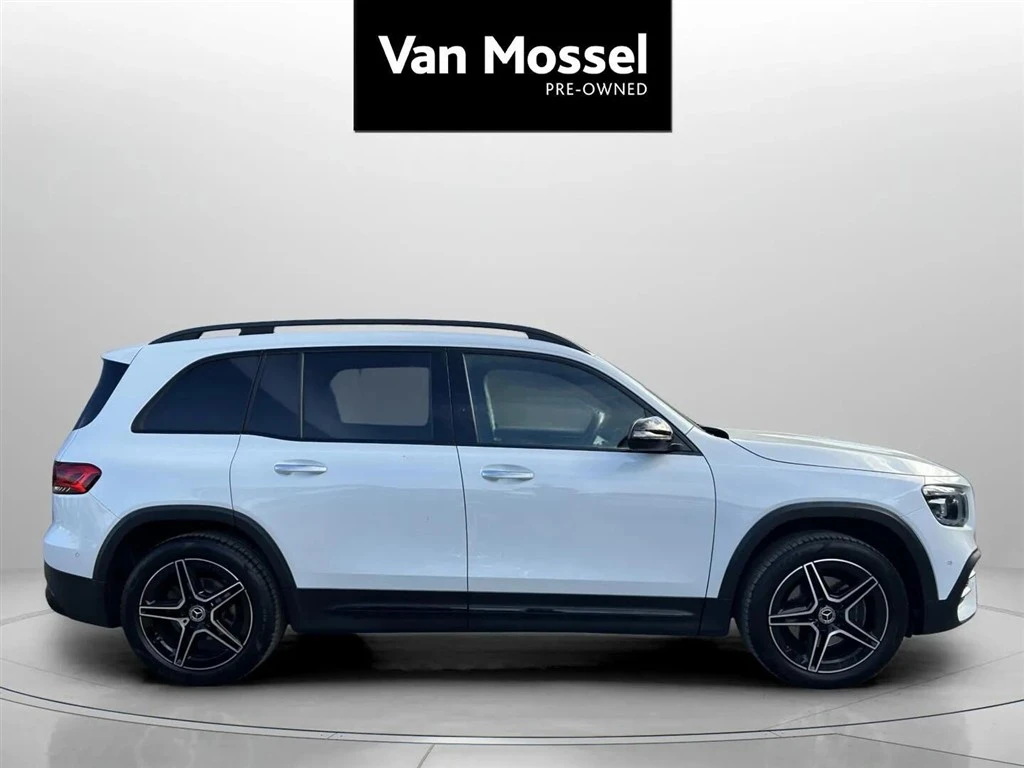 Mercedes-Benz-GLB-image-3