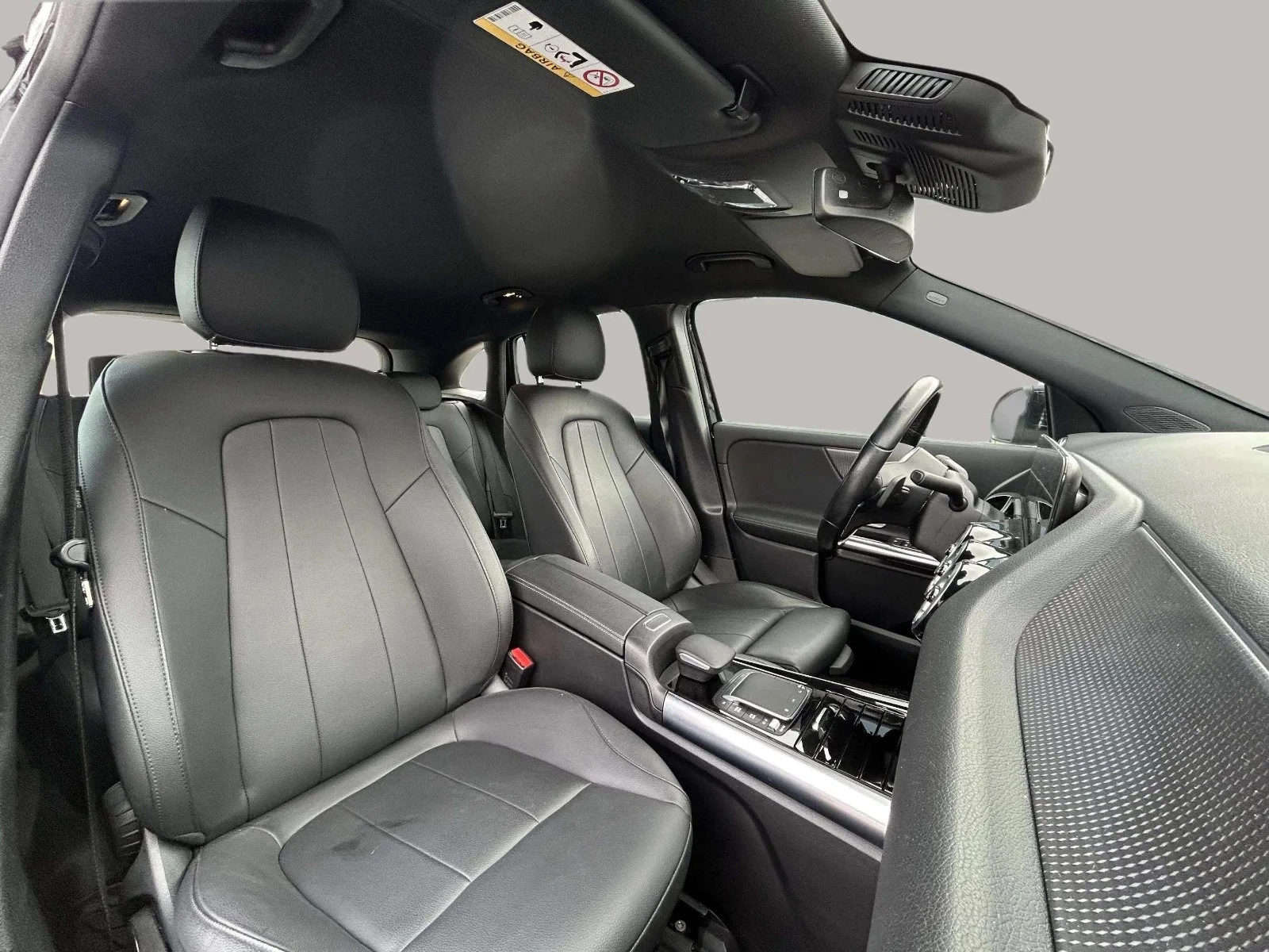 Mercedes-Benz-EQA-image-12