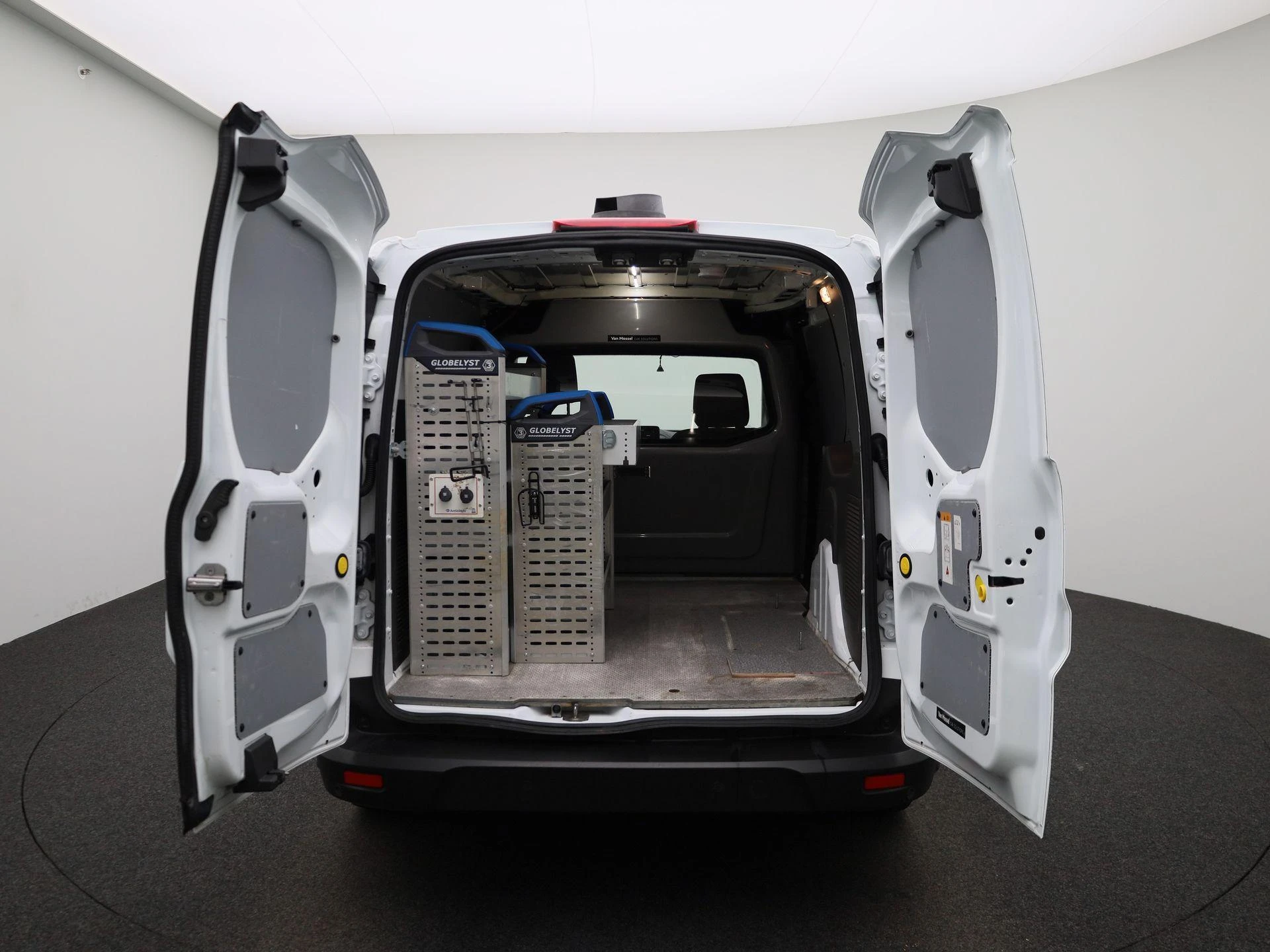 Ford-Transit Connect-image-10