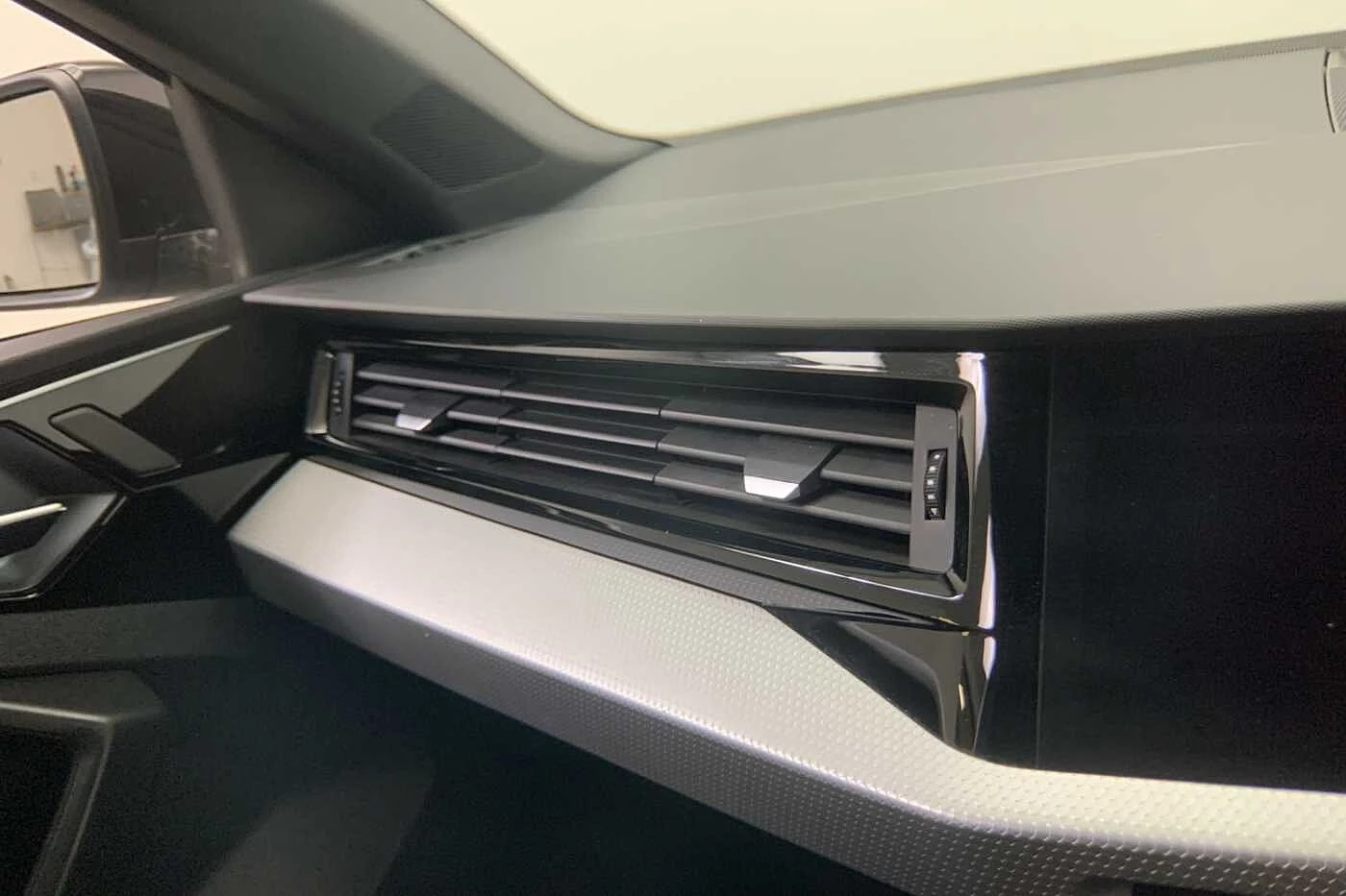 Audi-A1 Sportback-image-18