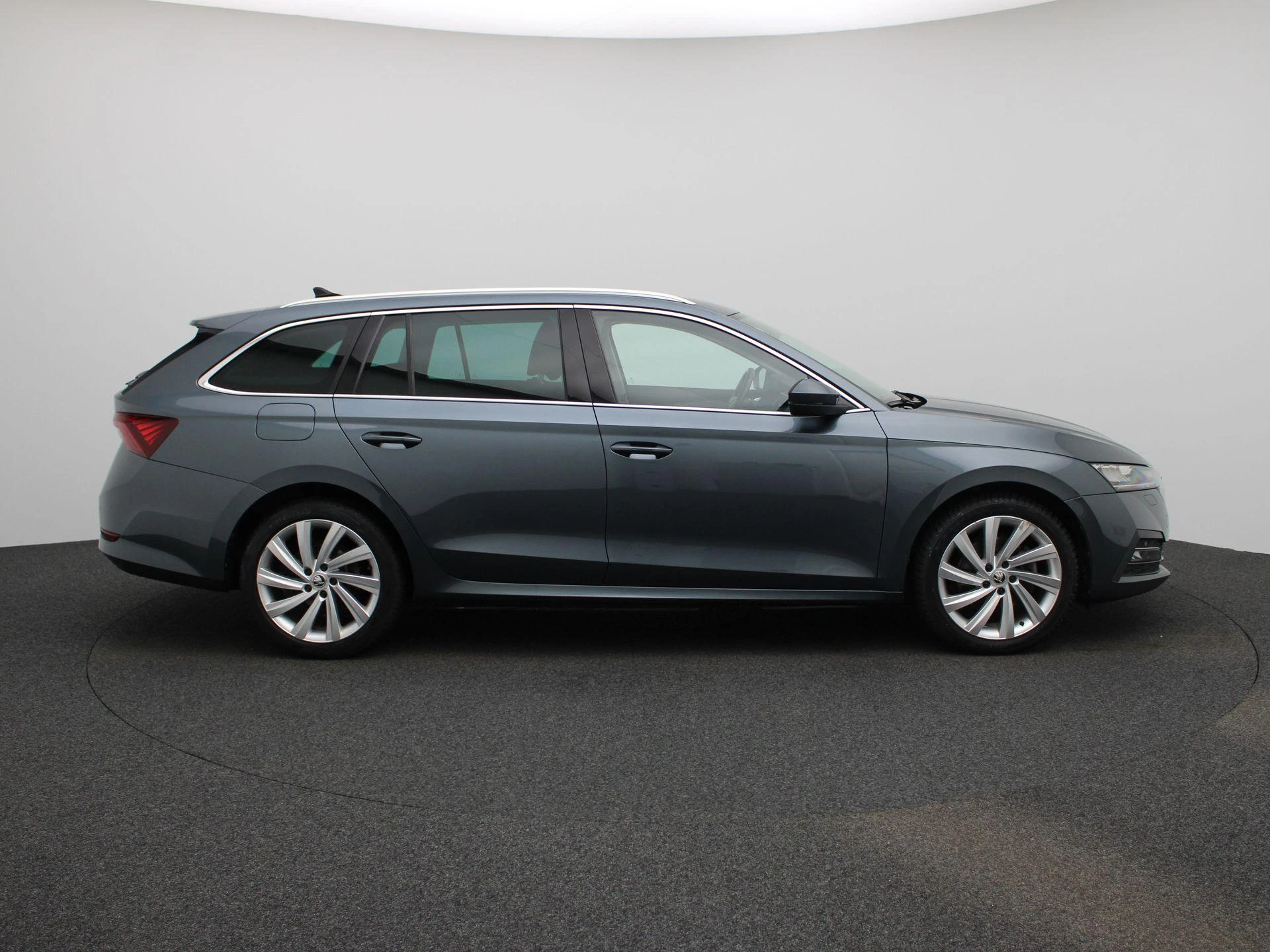 Škoda-Octavia-image-6