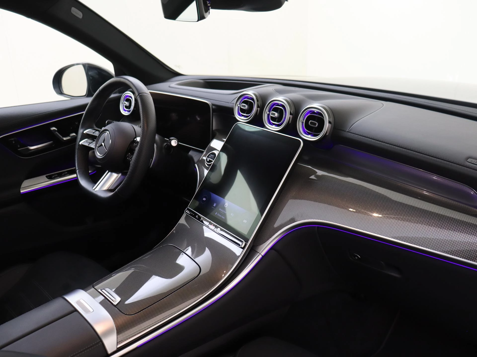 Mercedes-Benz-GLC-image-4