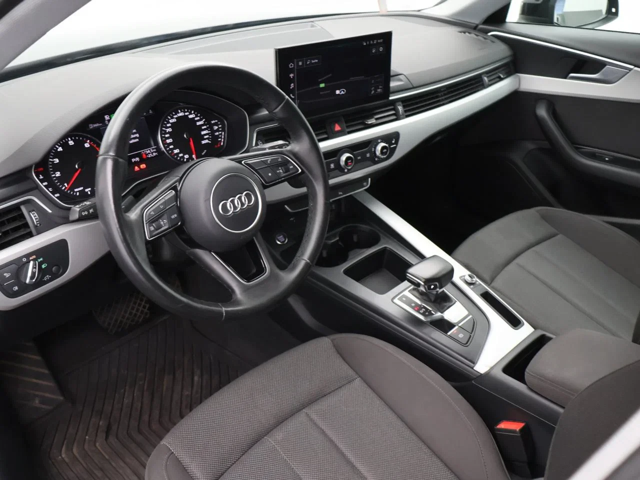 Audi A4 Avant 35 TFSI Business Edition *AUTOMAAT*SHADOWLOOK*ZETELVERWARMING*NAVI*BLTH*CRUISE*...