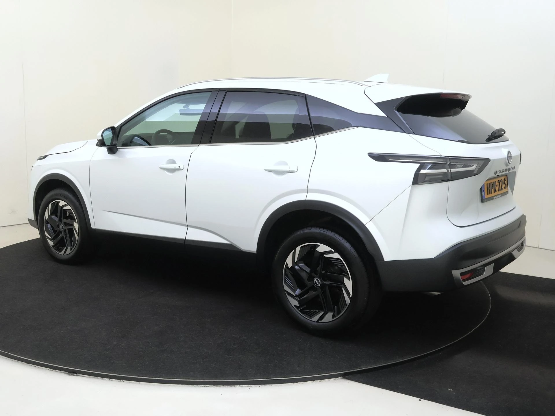 Nissan-QASHQAI-image-2