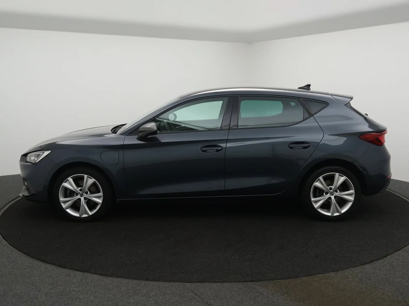 SEAT Leon e-Hybrid (PHEV) 1.4 e-Hybrid PHEV 204PK *AUTOMAAT*LEDER*ALCANTARA*ACC*PDC*VIRTUAL COCKPIT*APP-CONNECT*...*