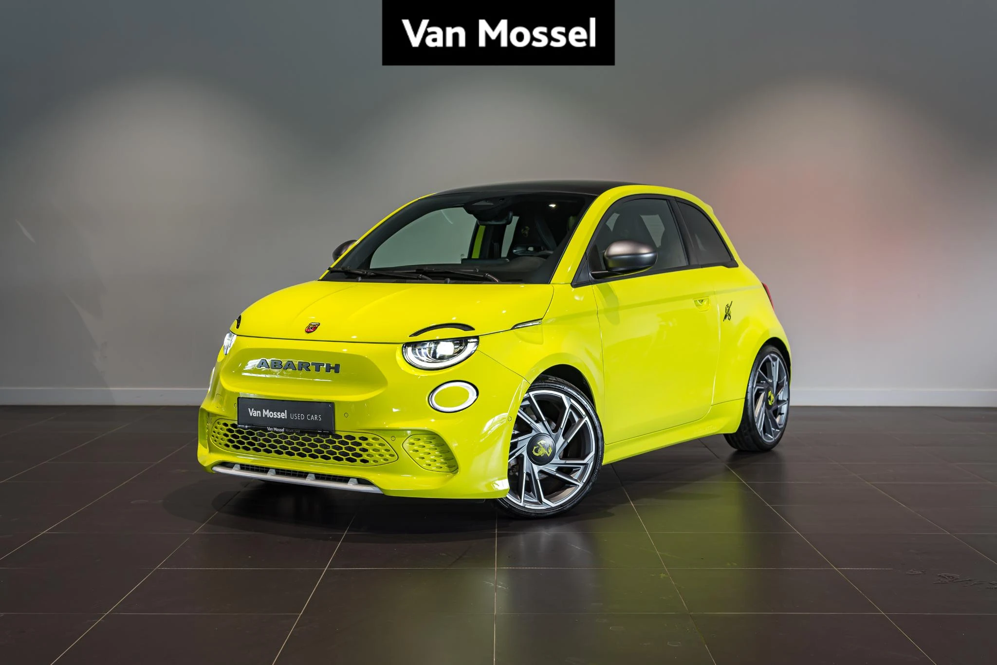 Abarth-500e-image-0