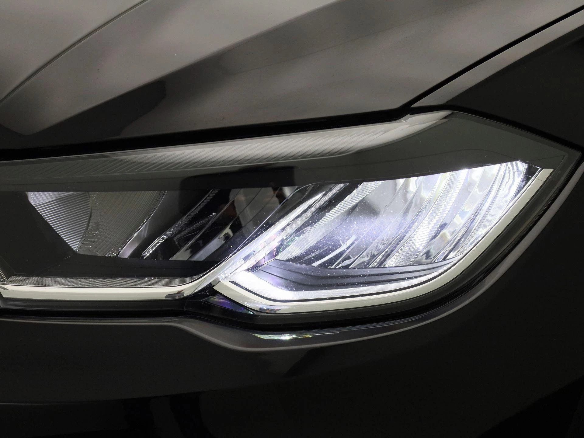 Volkswagen-Polo-image-13