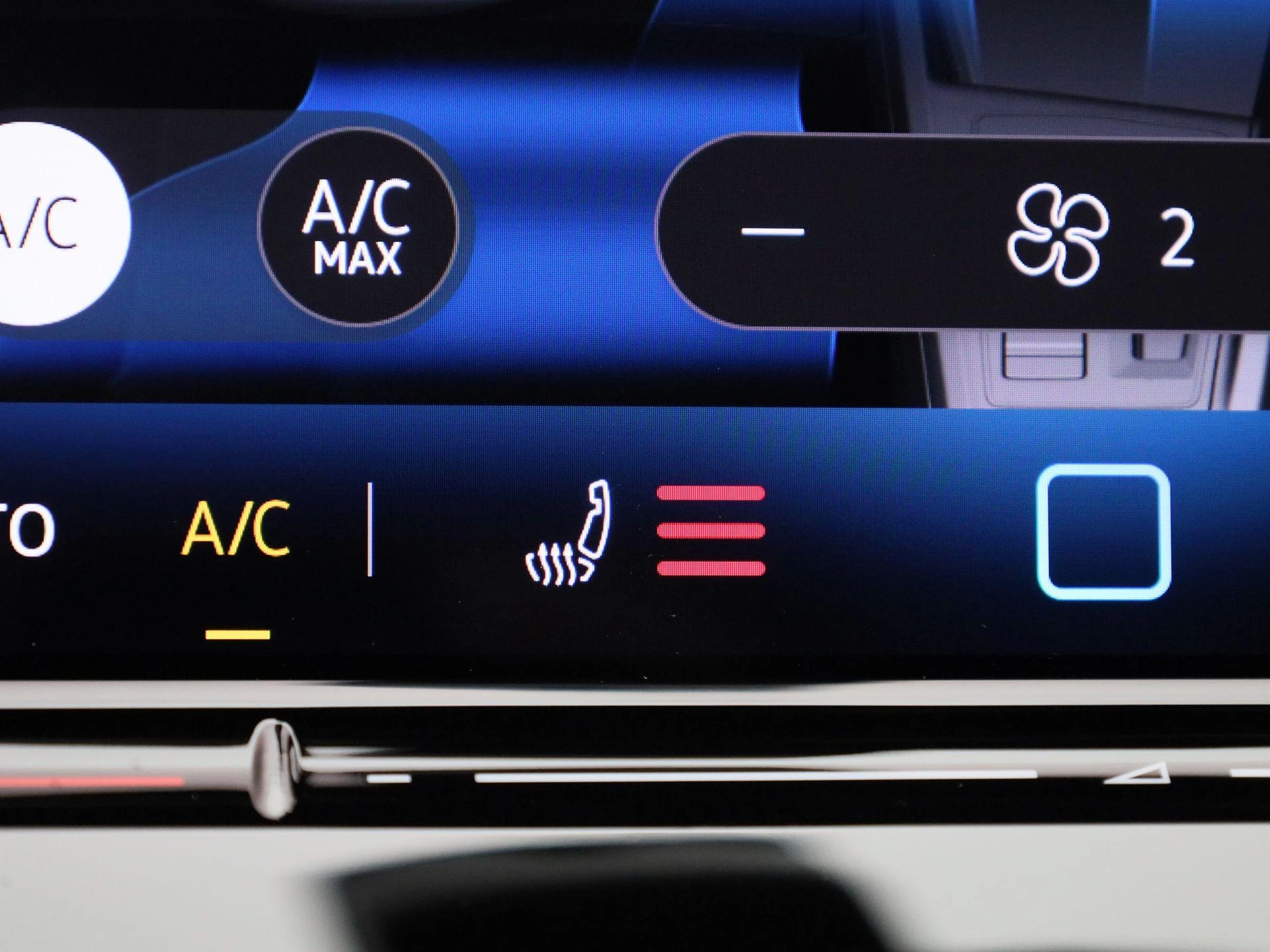 Volkswagen-Golf-image-19