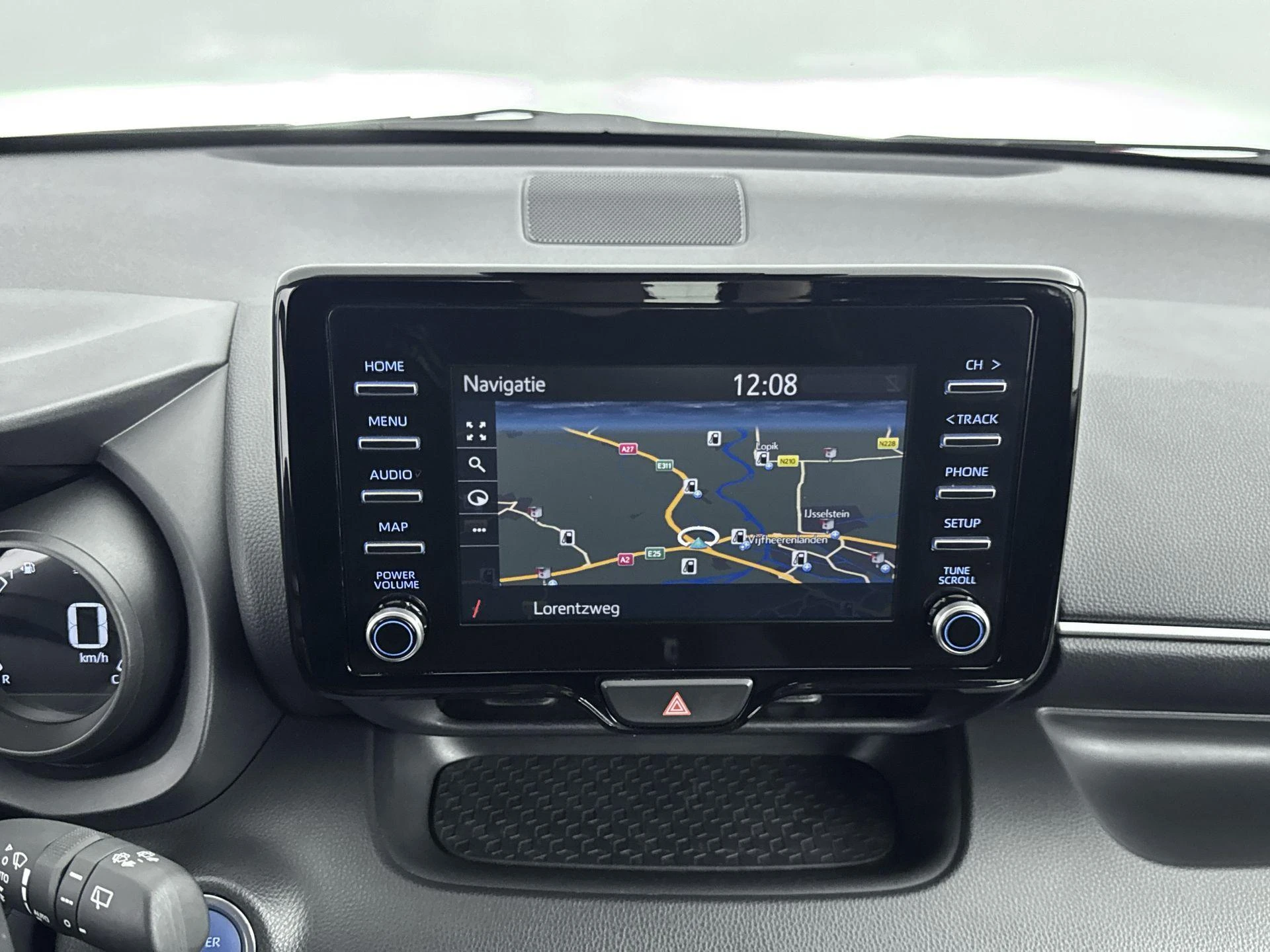 Toyota-Yaris-image-14