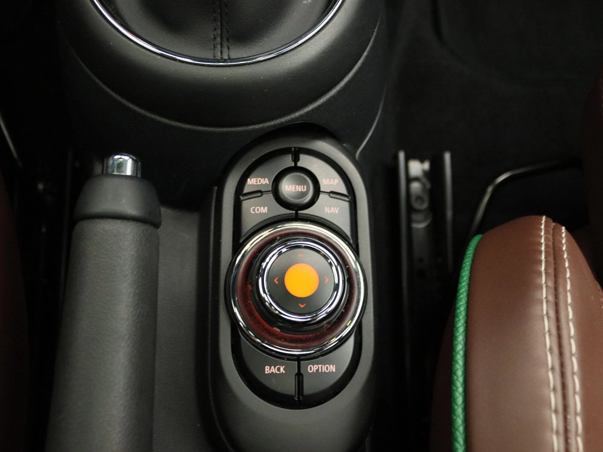 MINI-Cooper-image-18