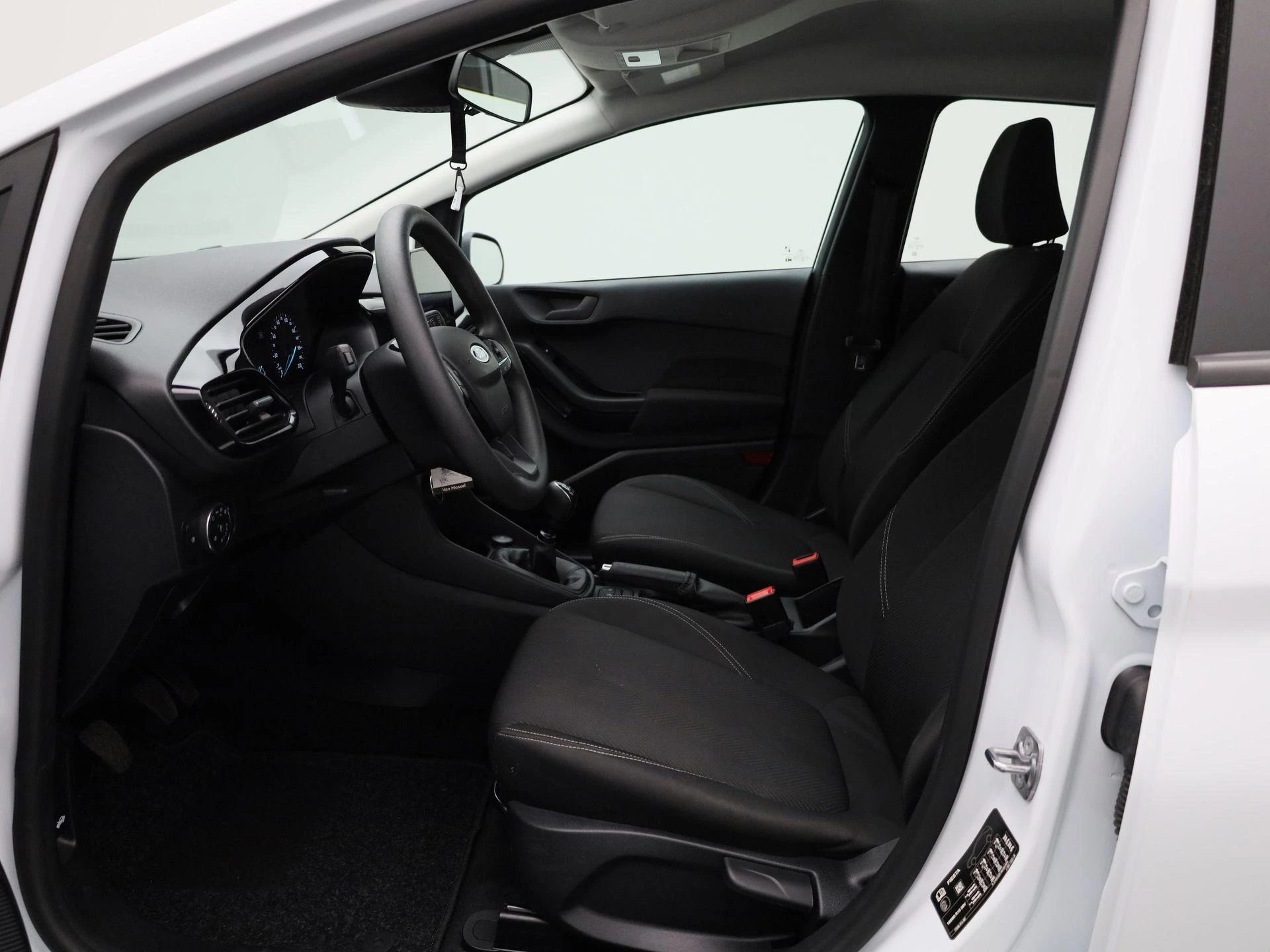 Ford-Fiesta-image-8