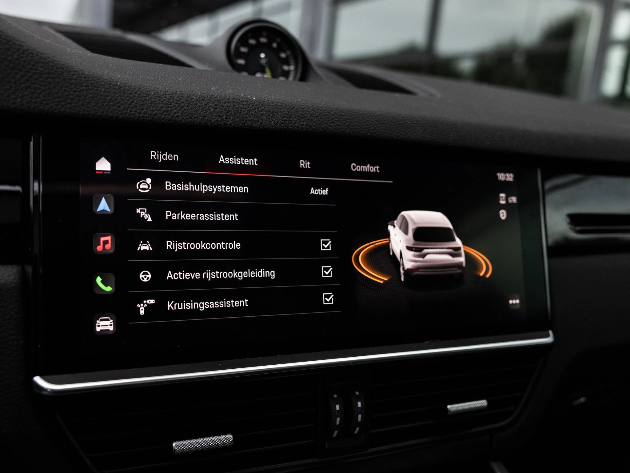 Porsche-Cayenne-image-38