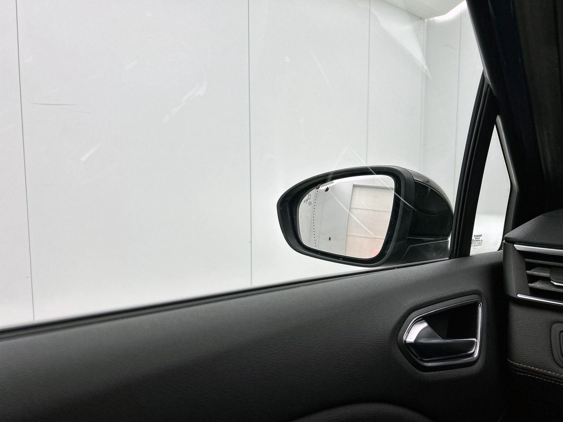 Renault-Clio-image-18
