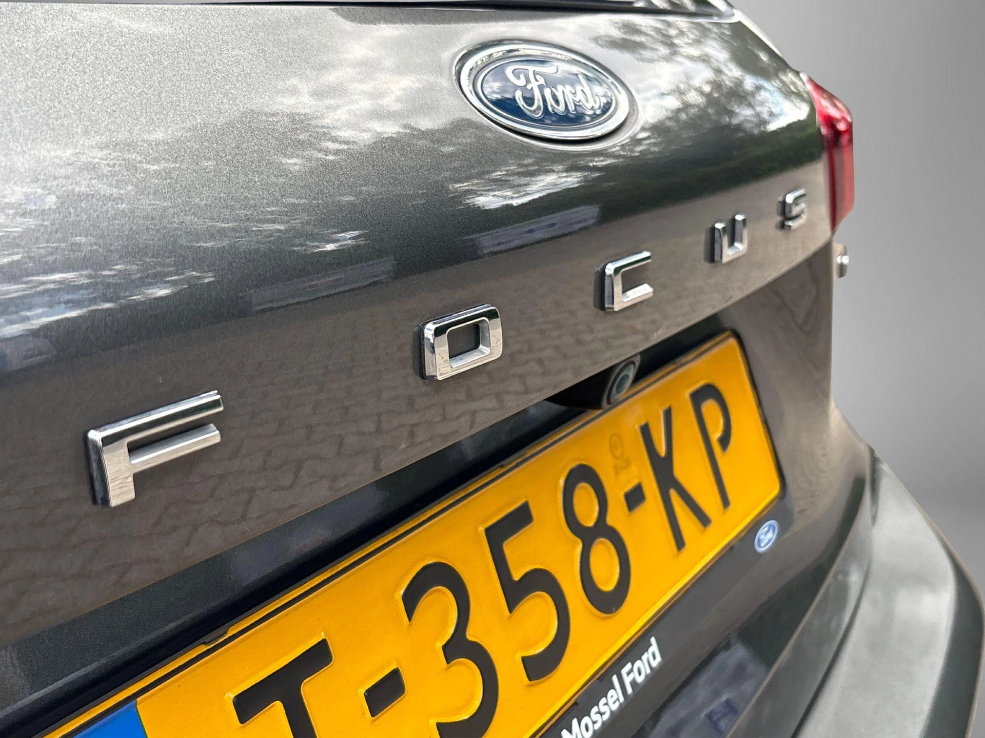 Ford Focus Wagon 1.0 EcoBoost Hybrid ST Line X