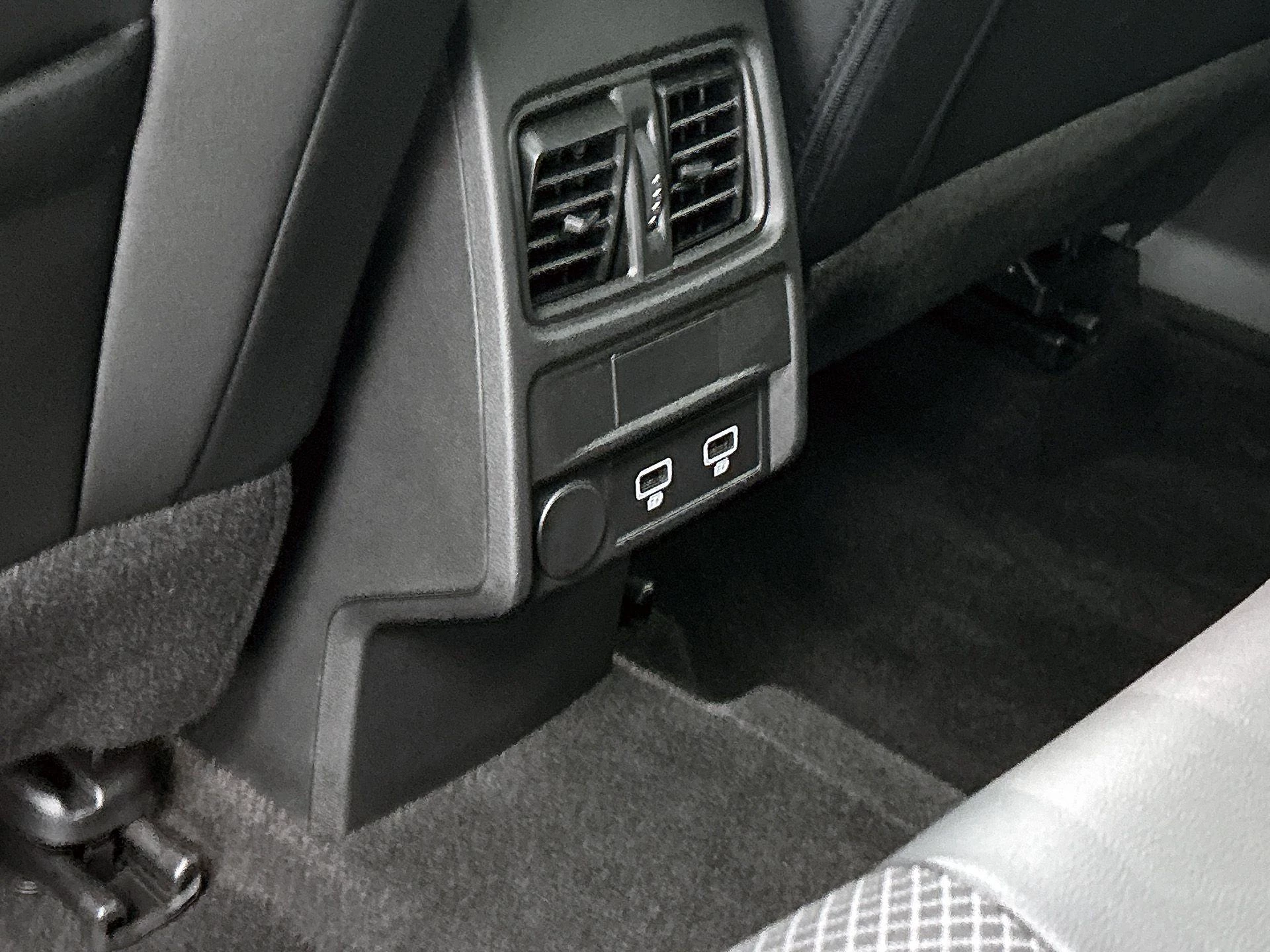 Renault-Arkana-image-11