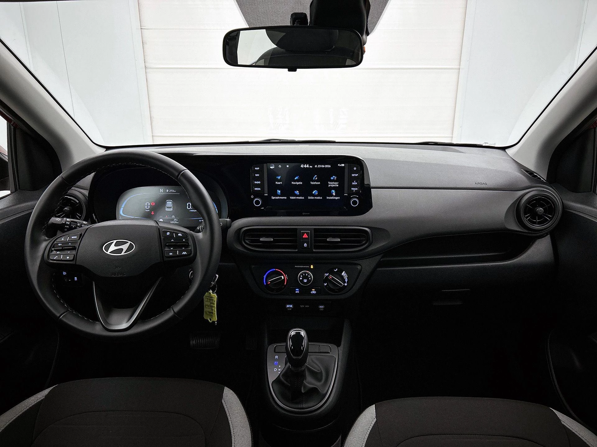Hyundai-i10-image-18