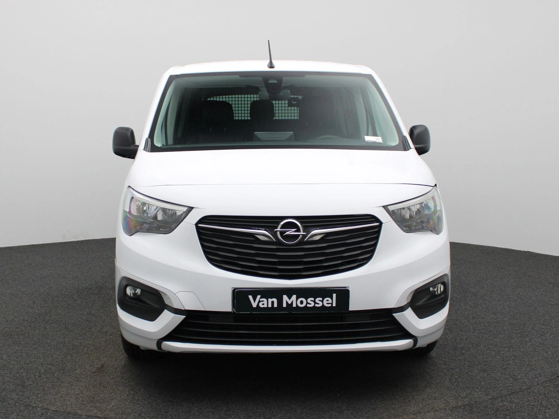 Opel-Combo Life-image-2