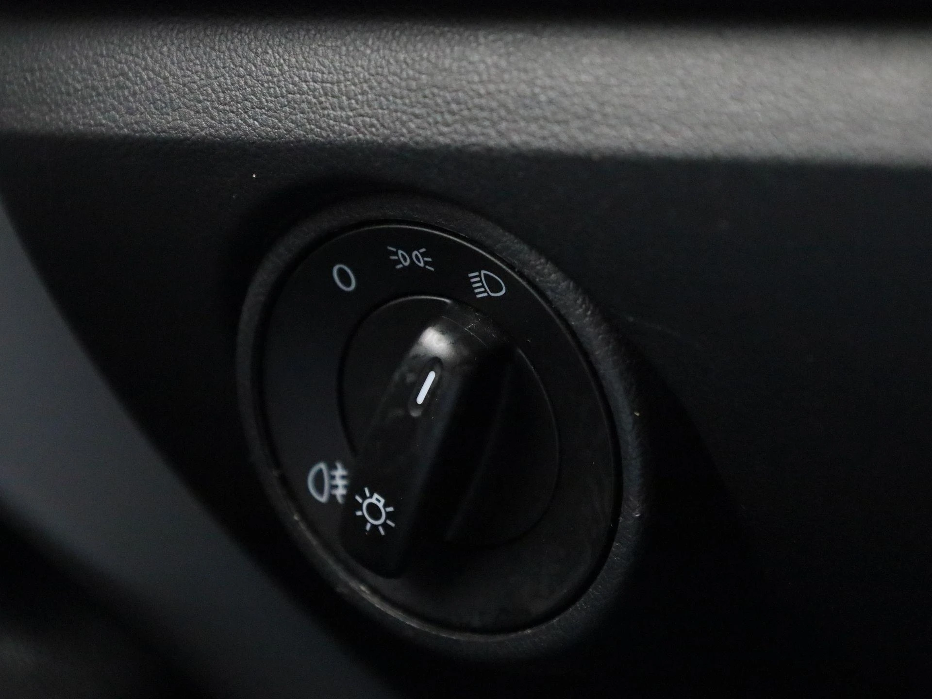 Volkswagen-up!-image-14