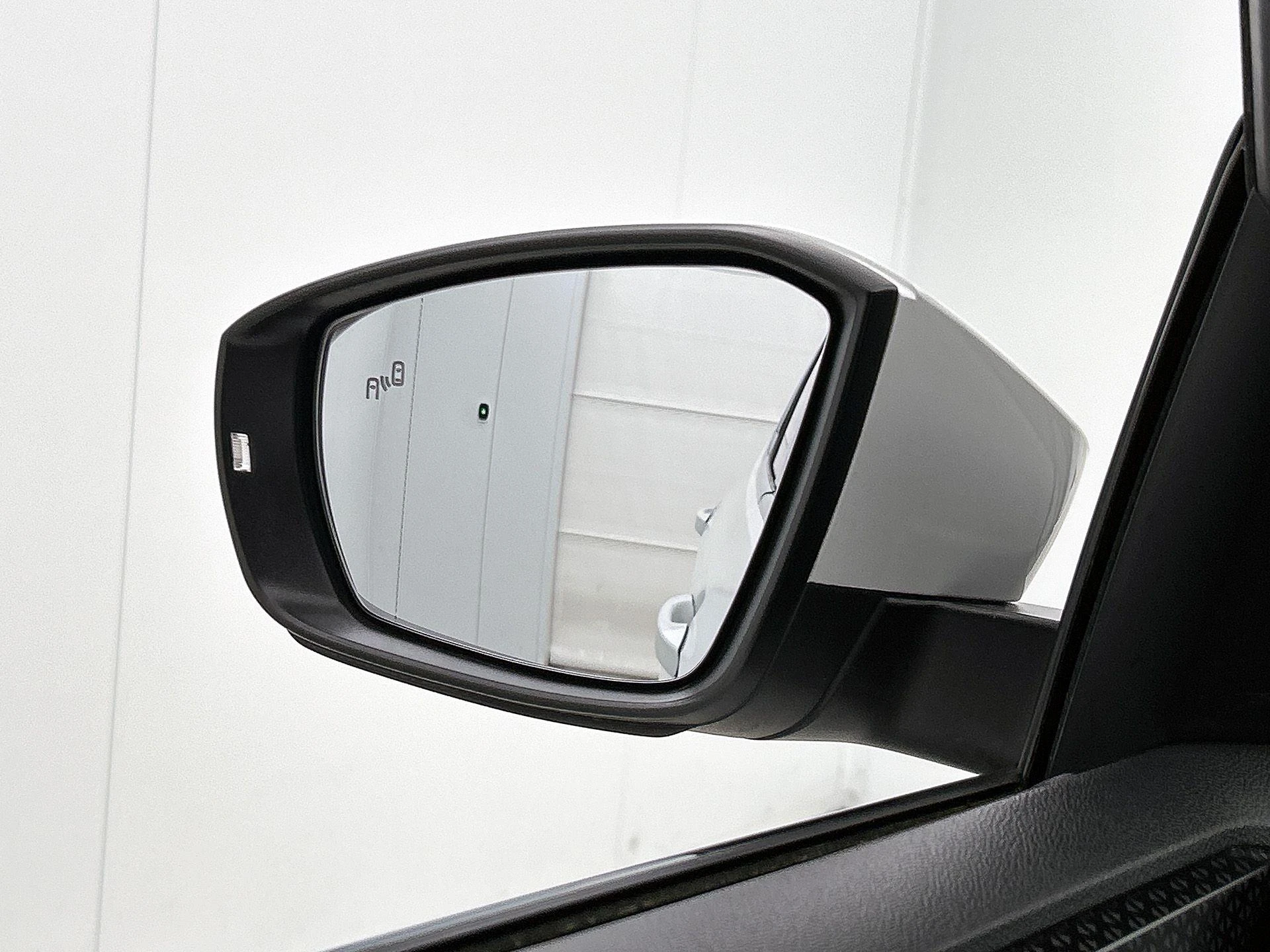 Volkswagen-T-Cross-image-15