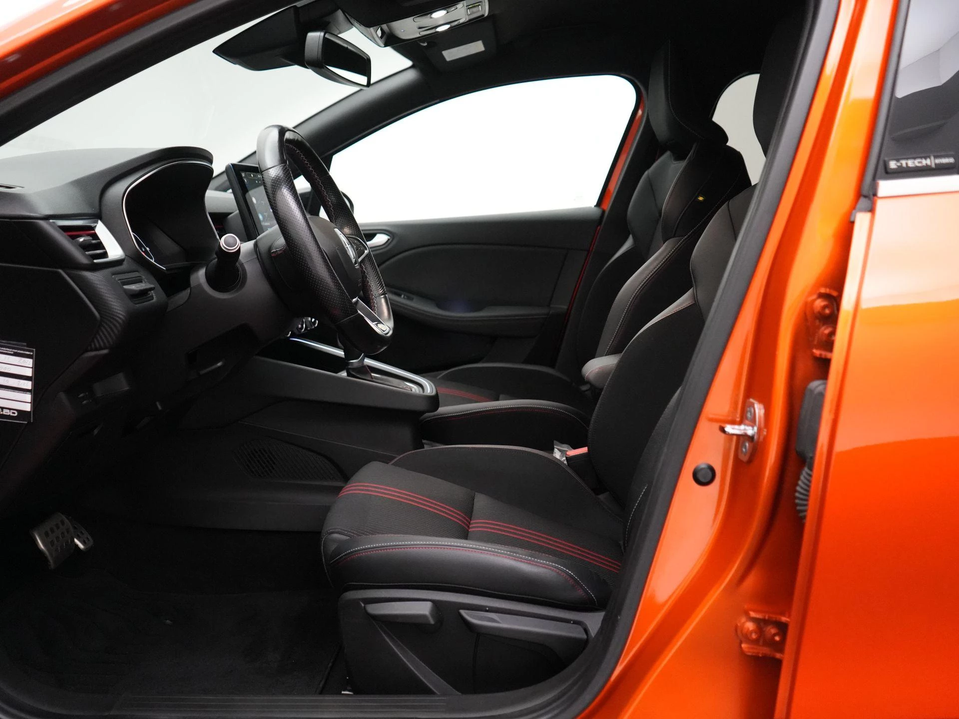 Renault Clio 1.6 E-Tech Hybrid 140 Initiale Paris