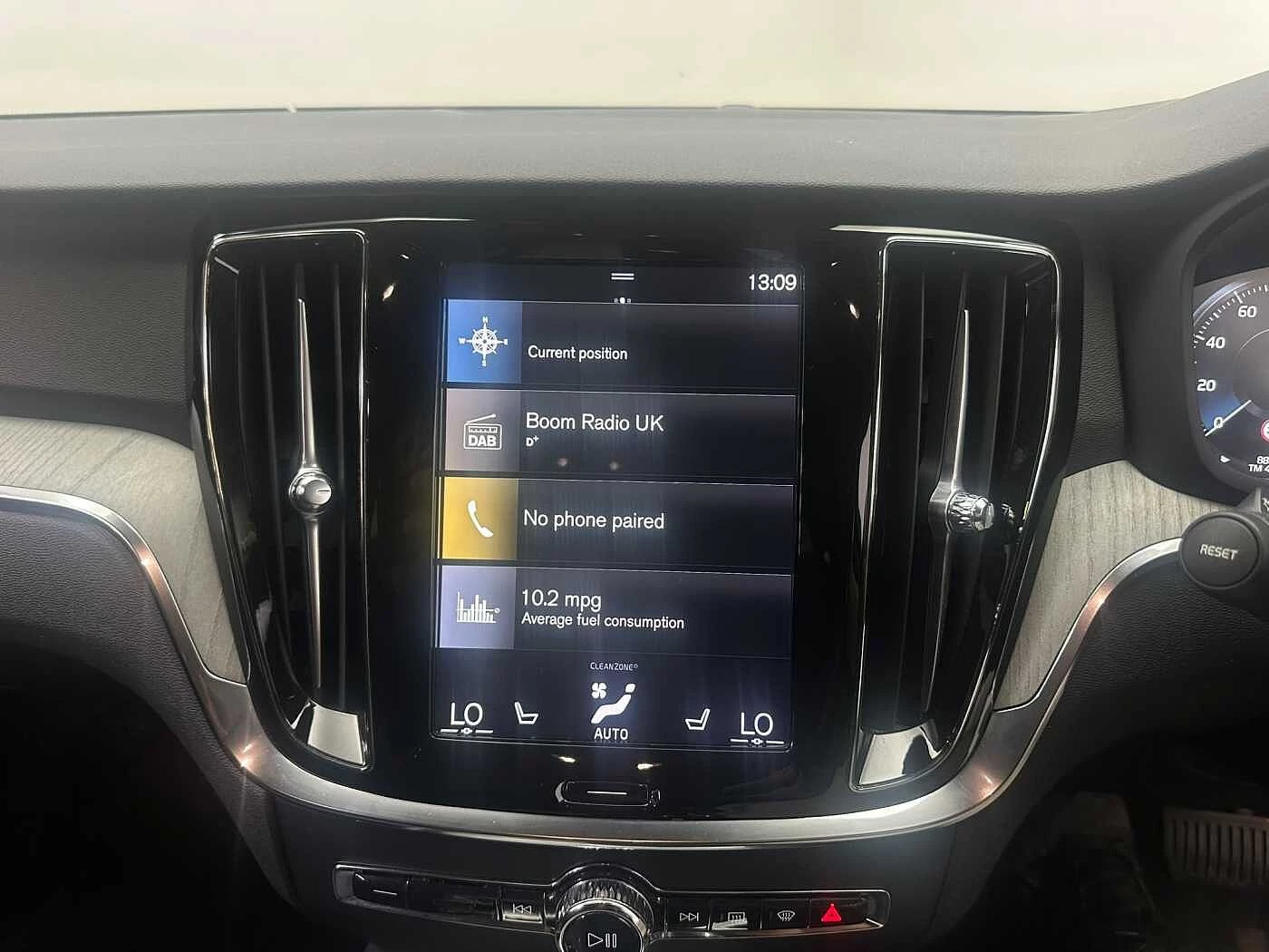 Volvo-V60-image-17