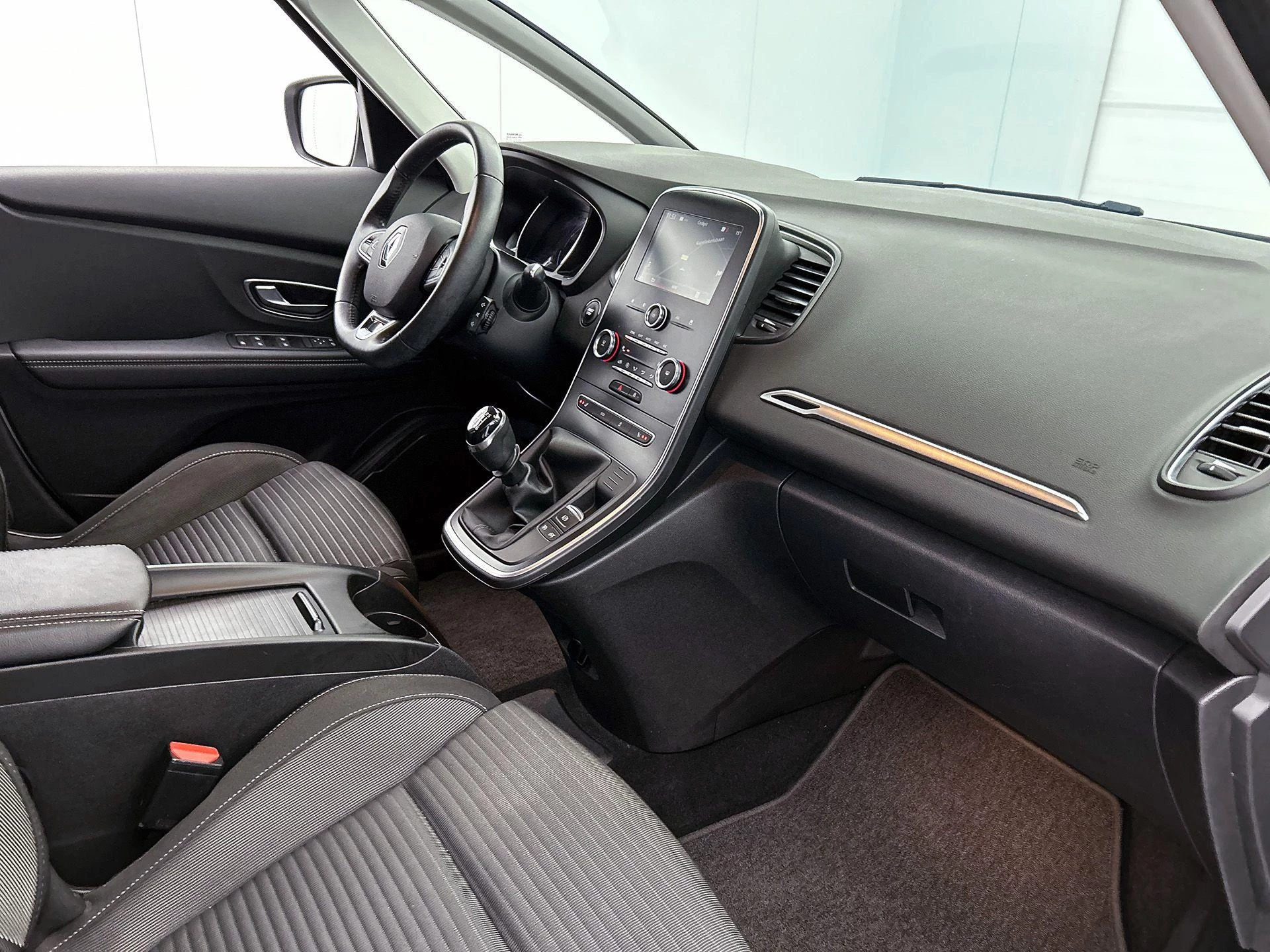 Renault-Grand Scénic-image-22