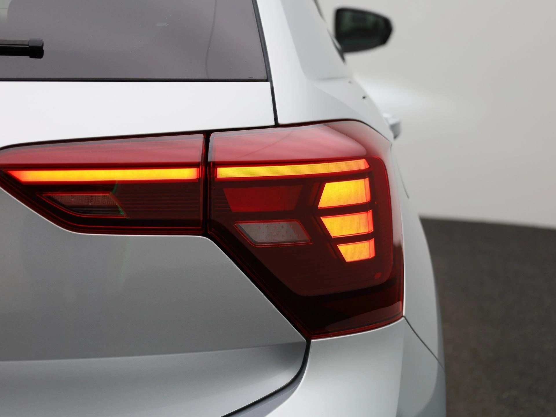 Volkswagen-Polo-image-39