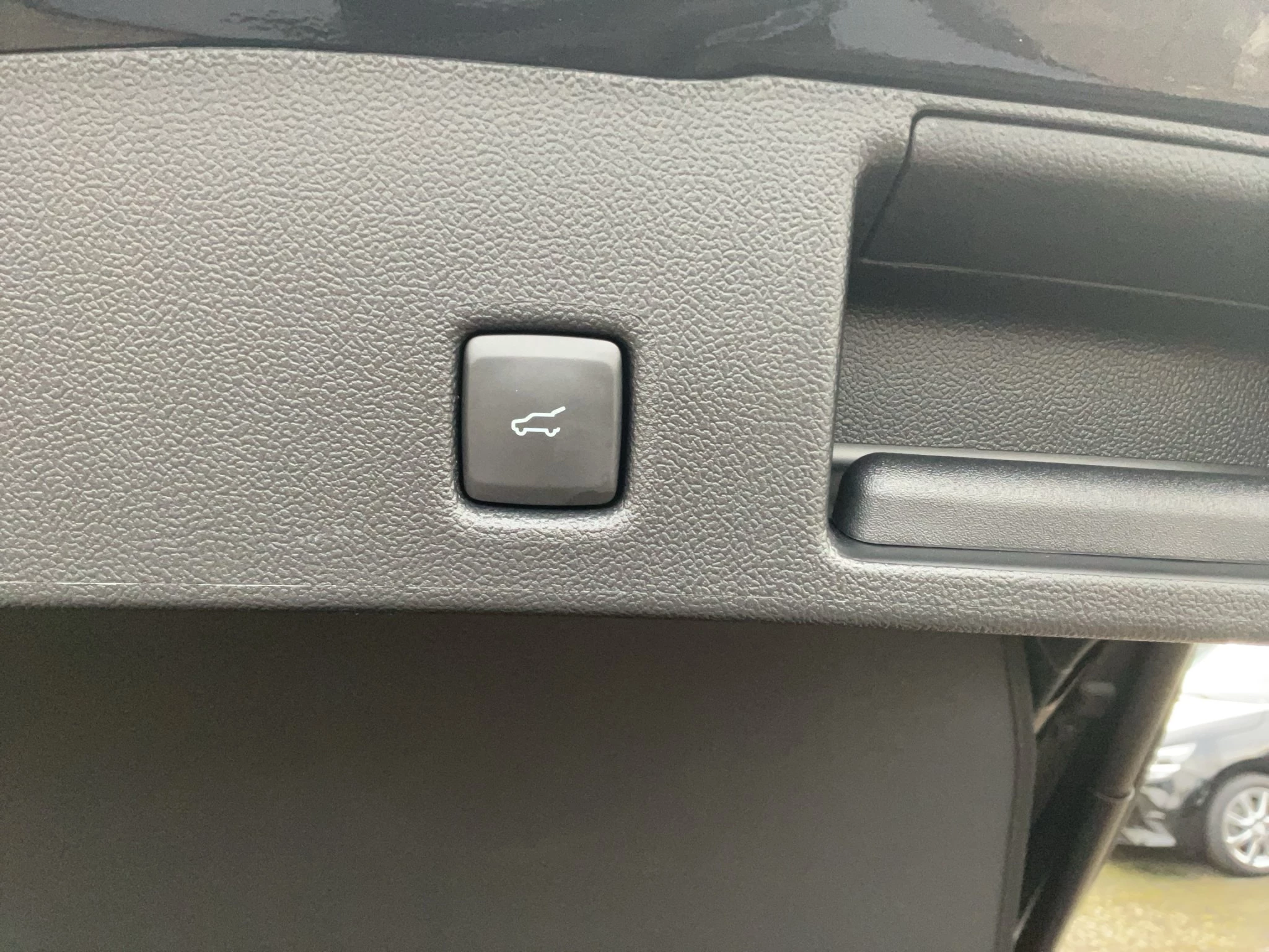 Ford Kuga ST-Line X Aut.*PANO*AHK*360GRAD*LED-MATRIX*NAVI*GRA*WINTER-PKT.