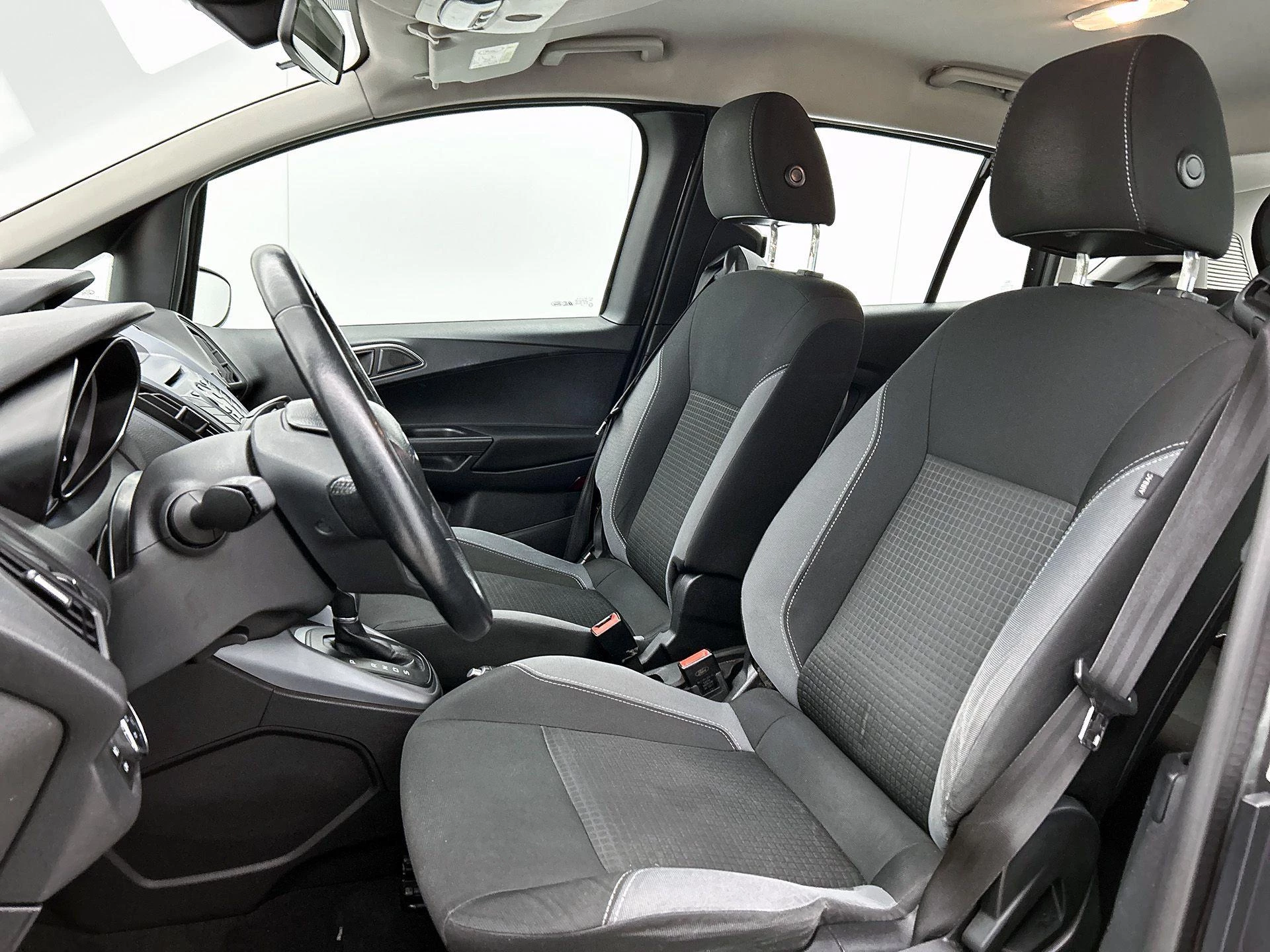 Ford-B-MAX-image-37