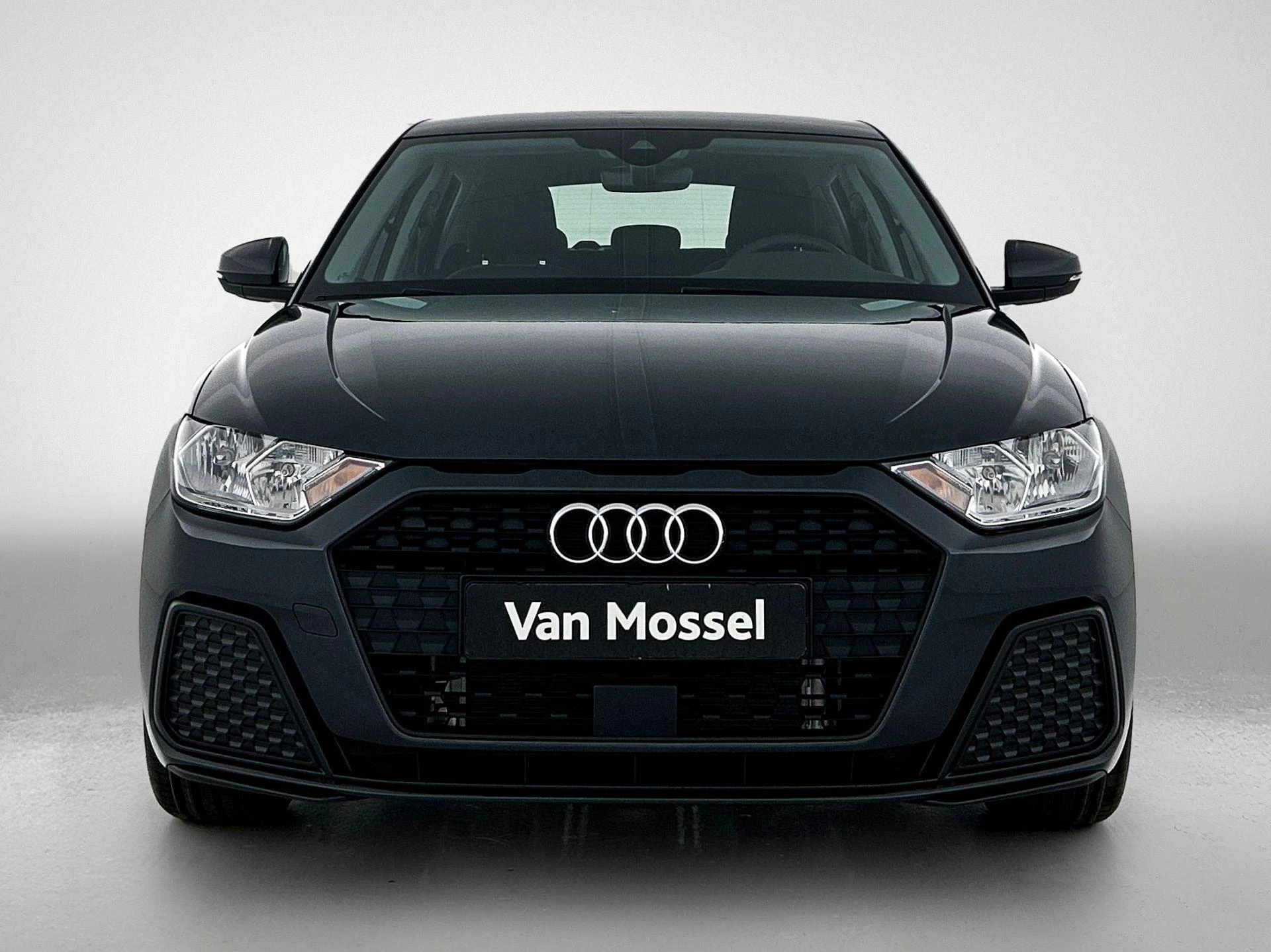 Audi-A1 Sportback-image-1