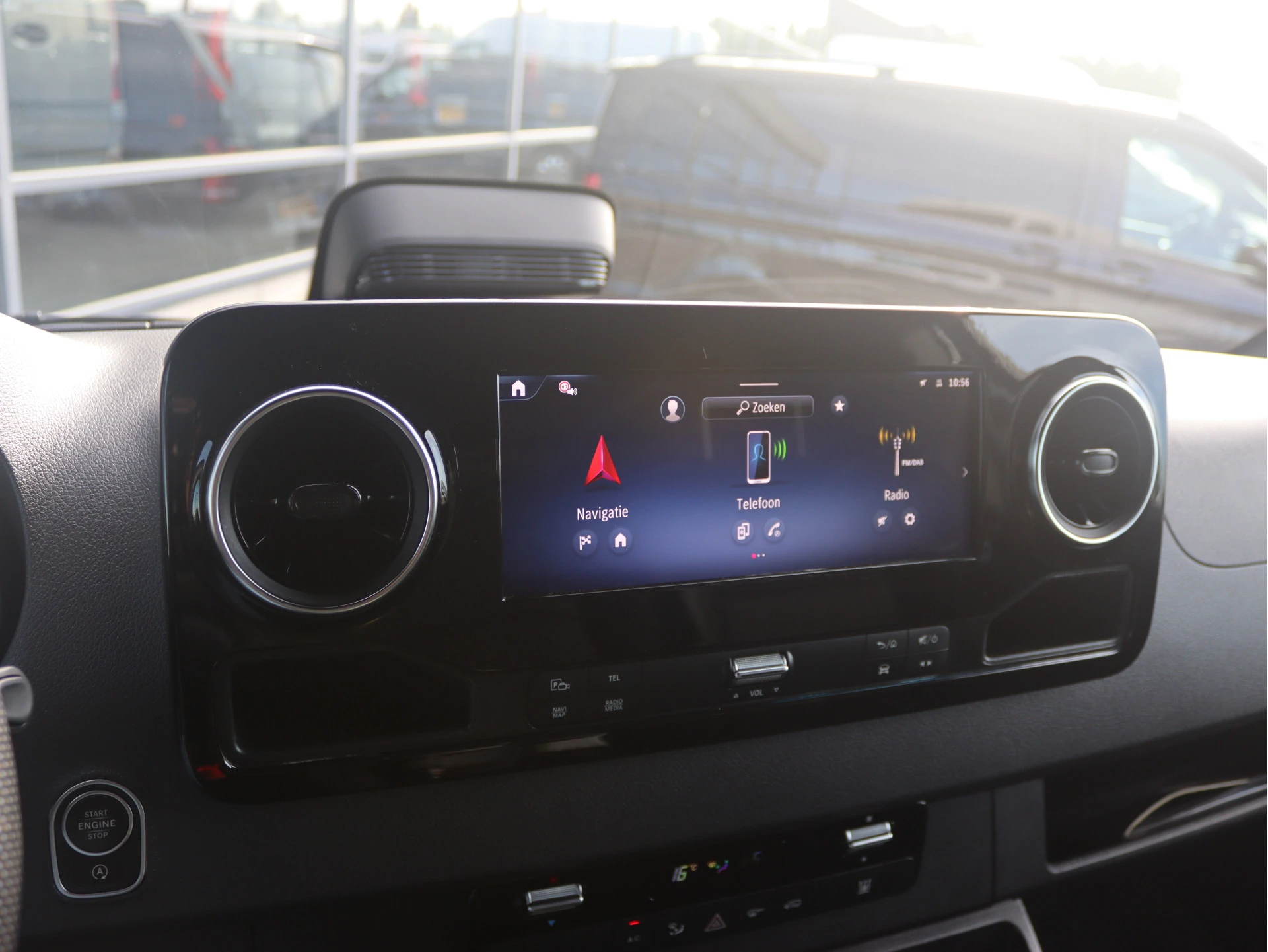 Mercedes-Benz-Sprinter-image-8