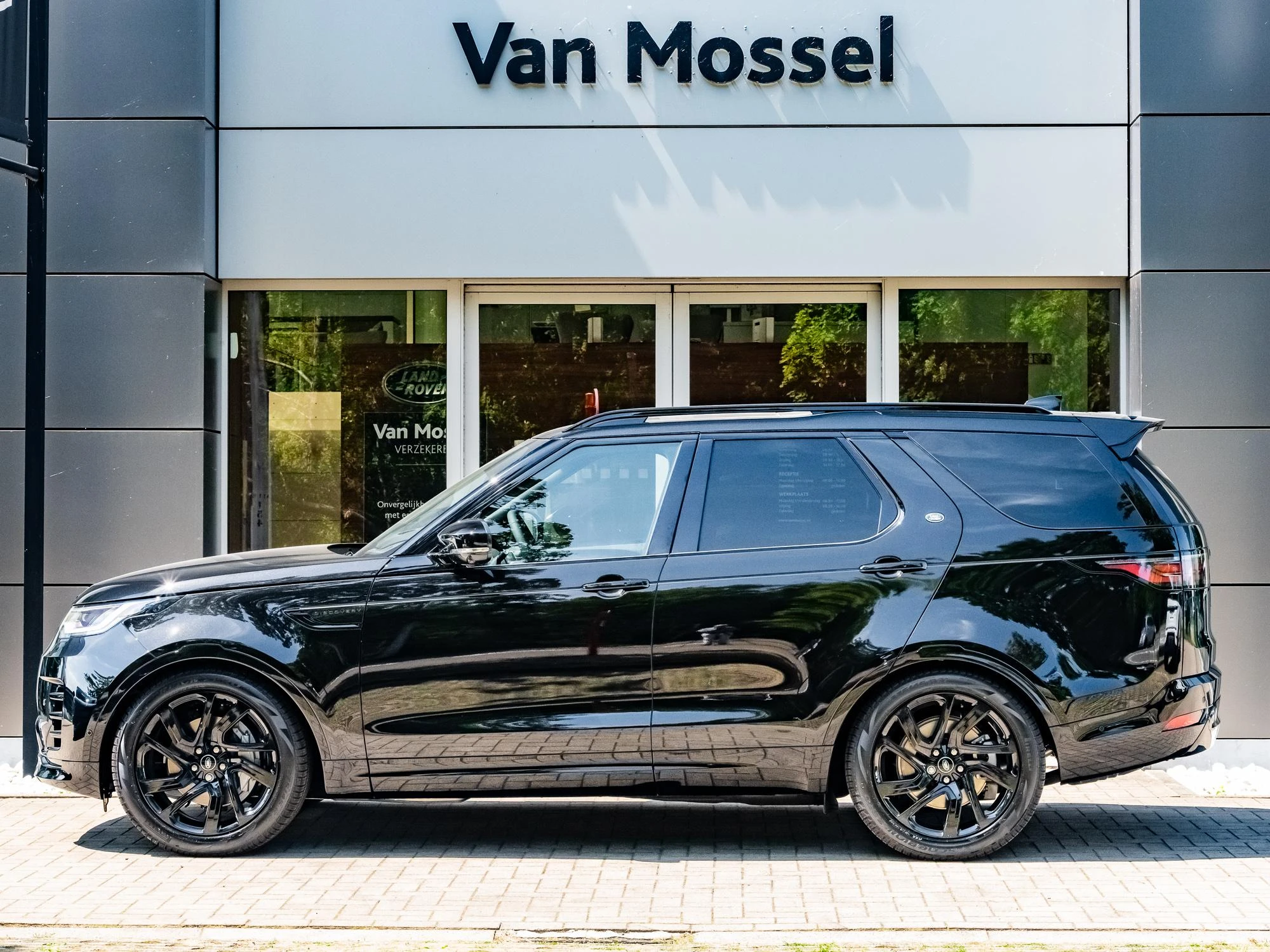 Land Rover Discovery D250 Dynamic SE AWD Auto. 25MY