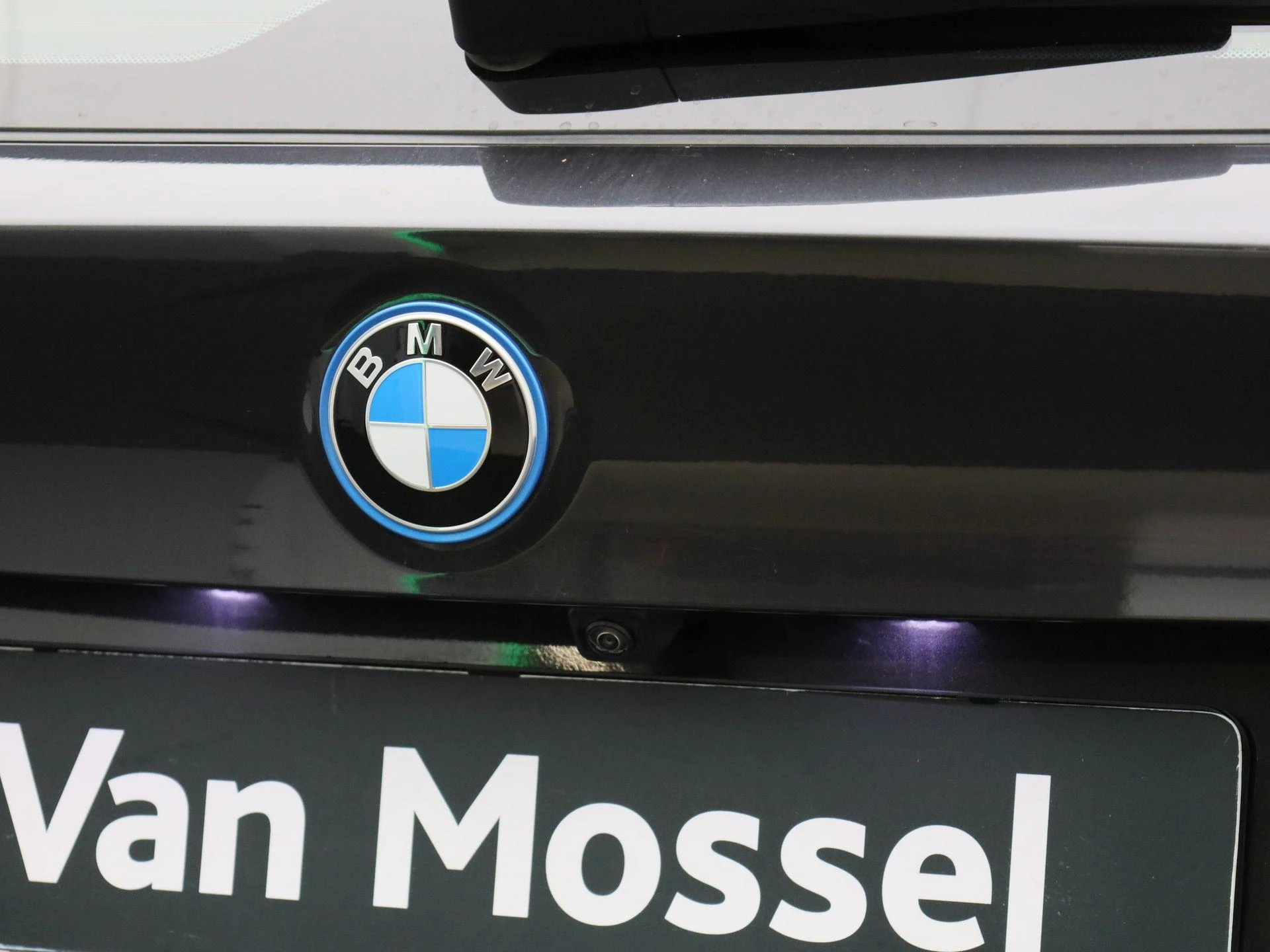 BMW-iX3-image-50