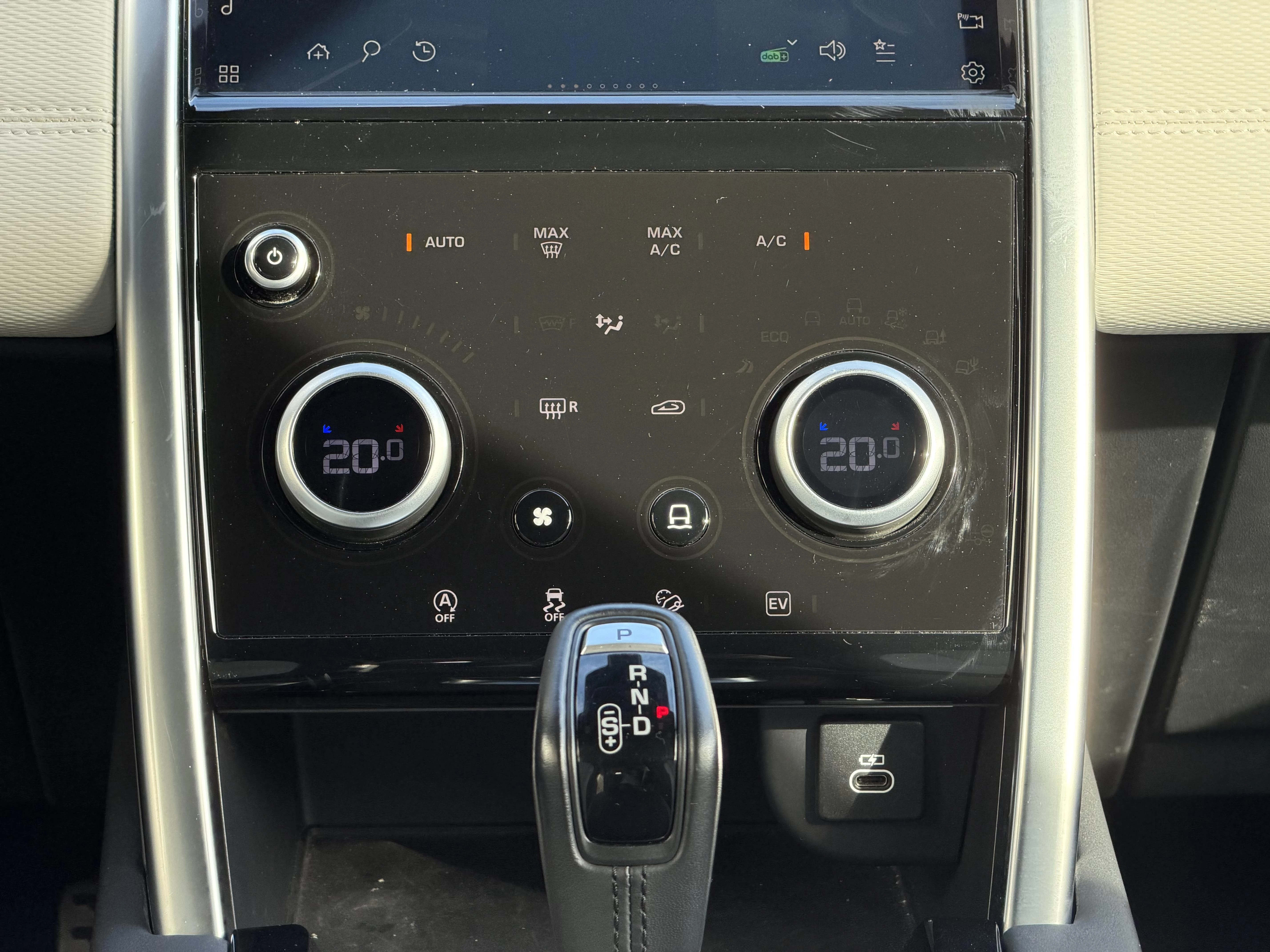 Land Rover-Discovery Sport-image-21