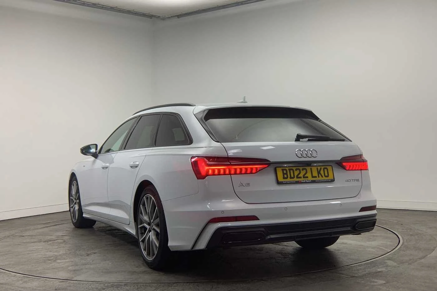 Audi-A6-image-2