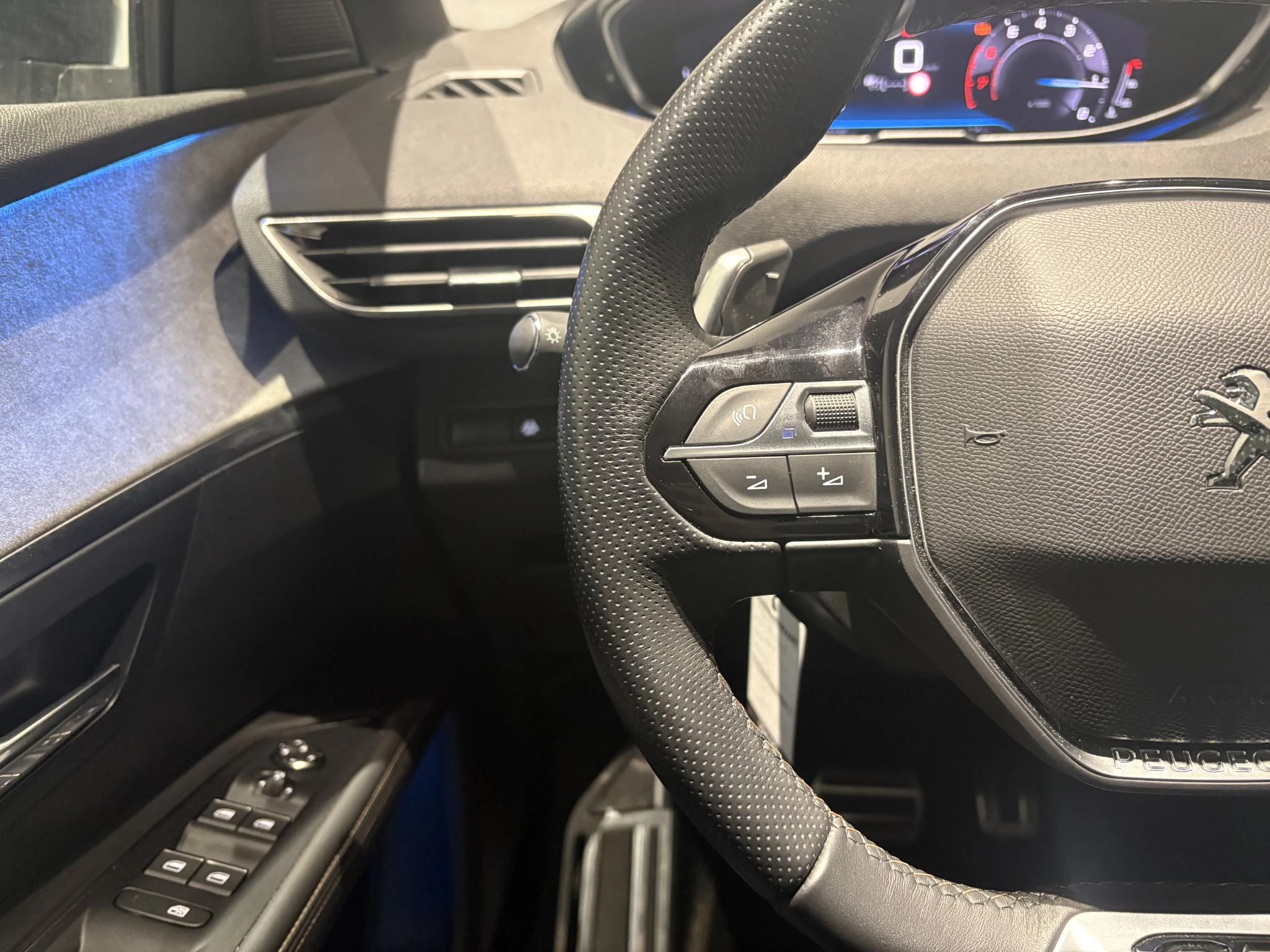 Peugeot-5008-image-22