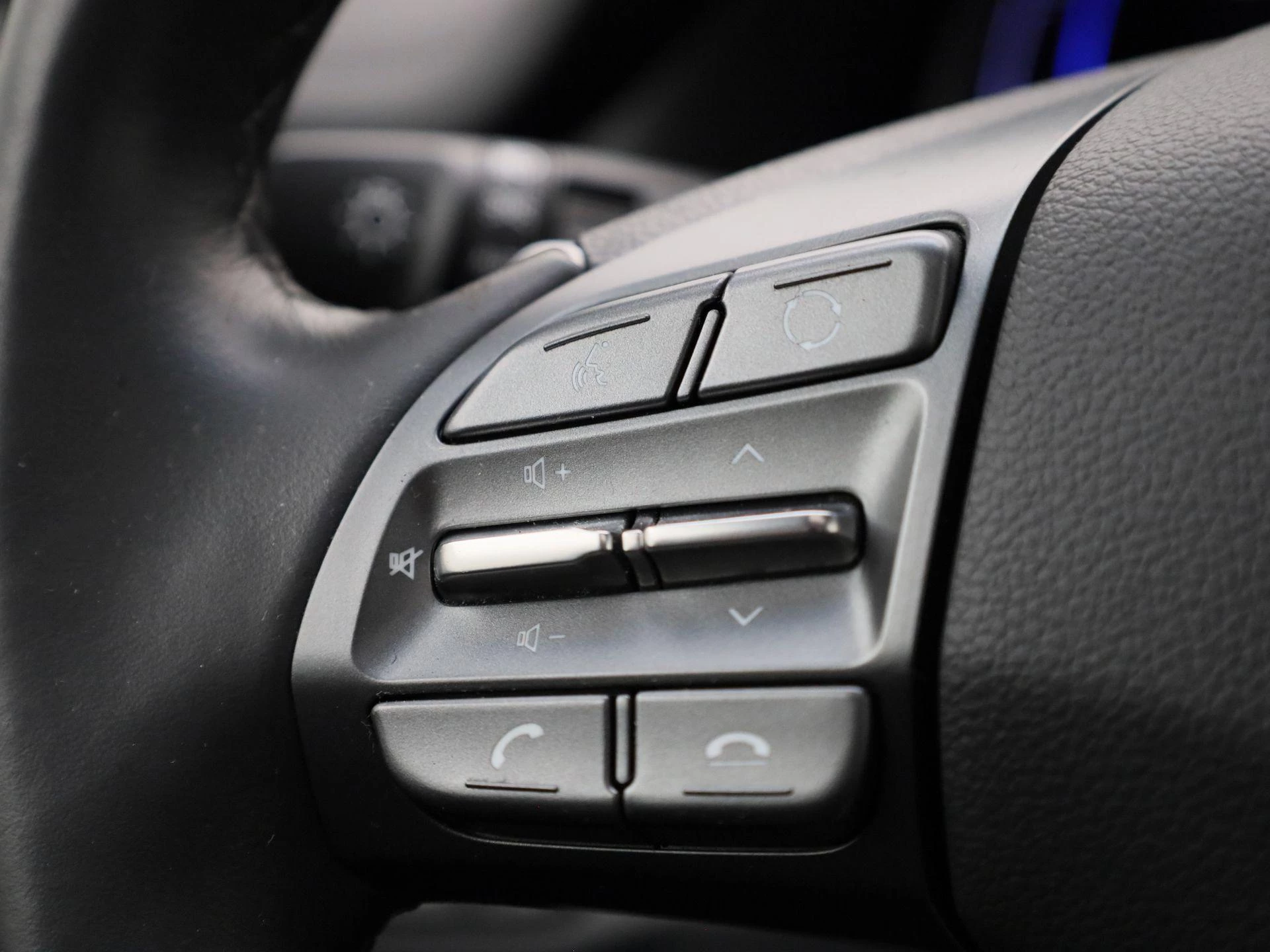 Hyundai-IONIQ-image-16