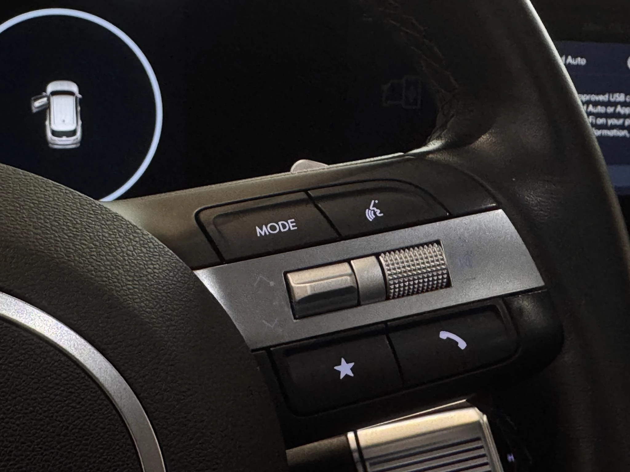 Hyundai-Tucson Hybrid-image-8