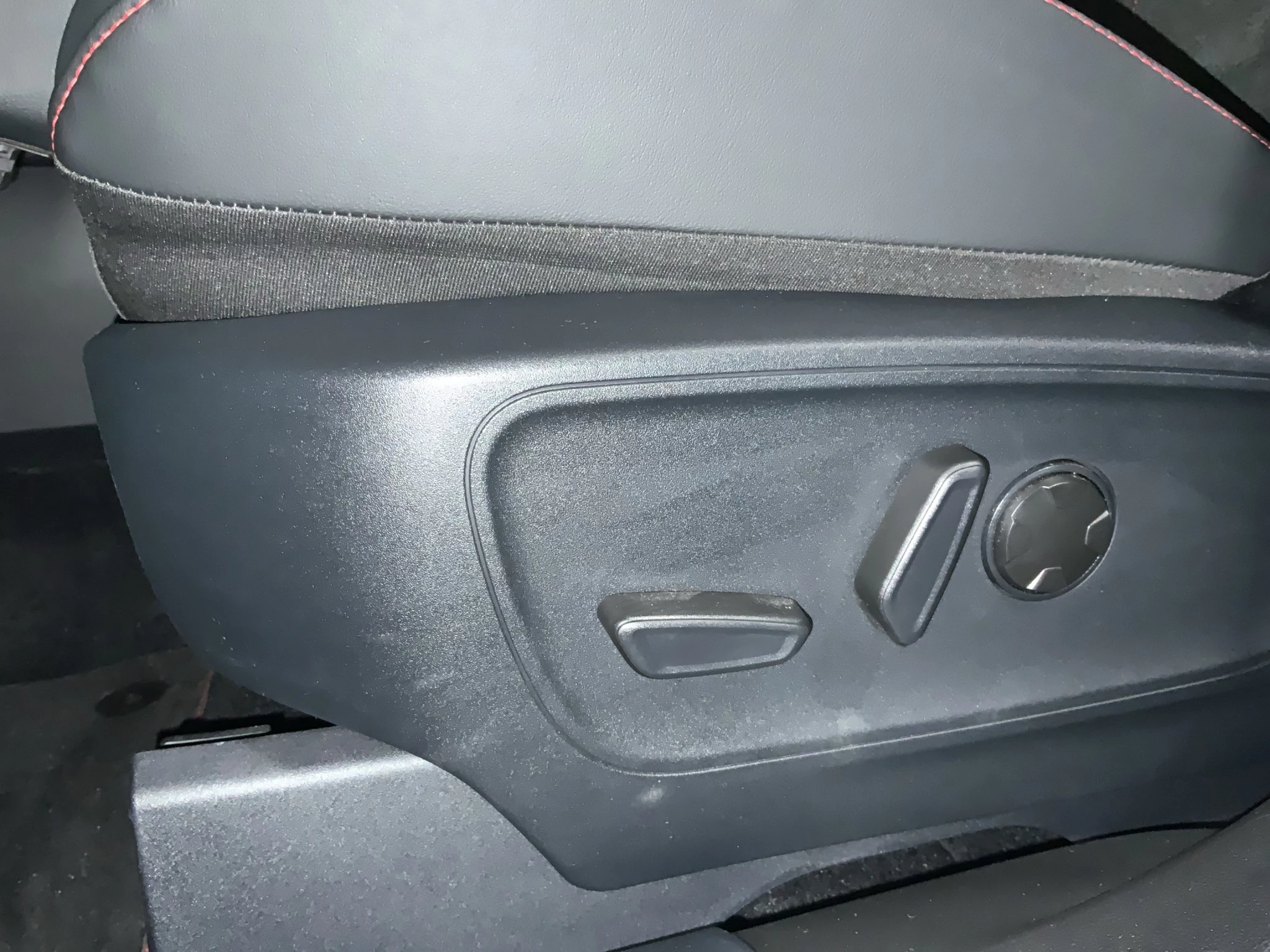 Ford Kuga ST-Line X Aut.*360GRAD*LED-MATRIX*NAVI*GRA*WINTER-PKT.