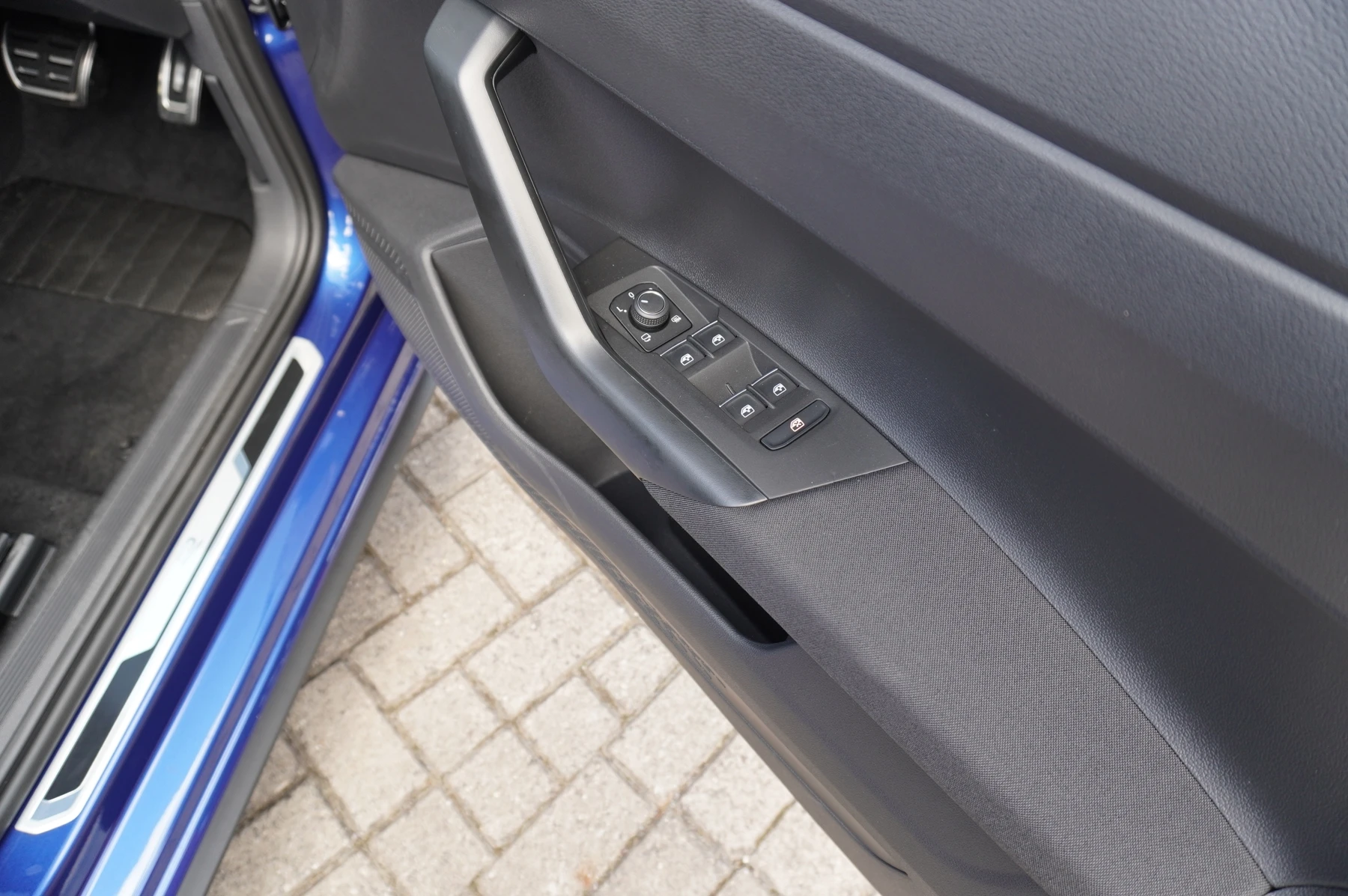 Volkswagen-Polo-image-39