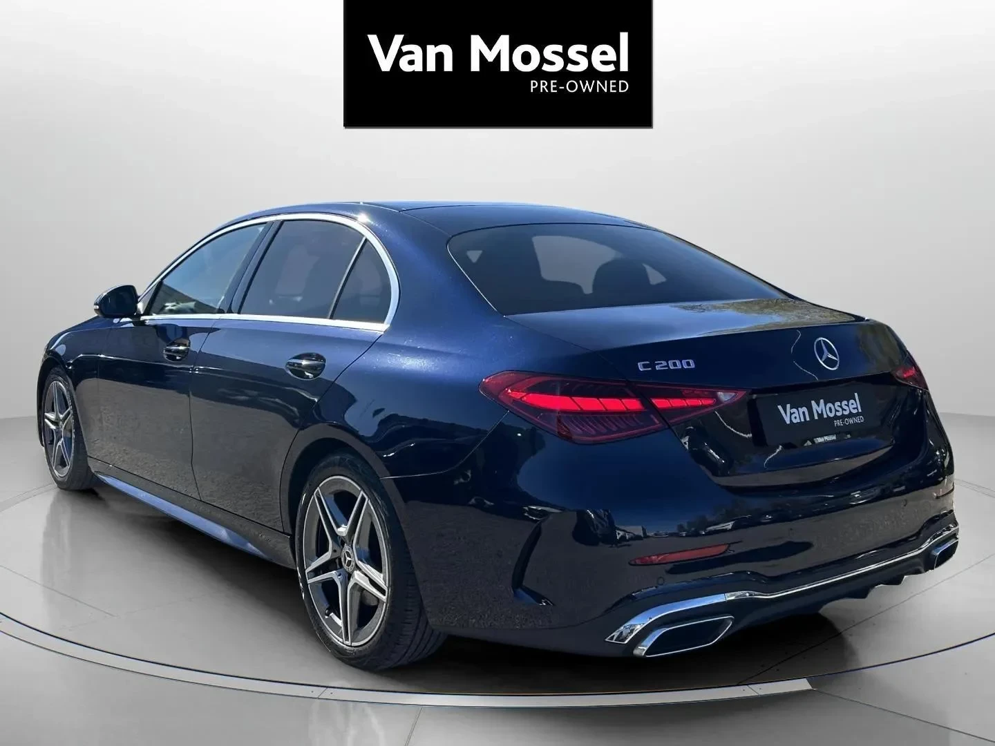 Mercedes-Benz-C-Klasse-image-6