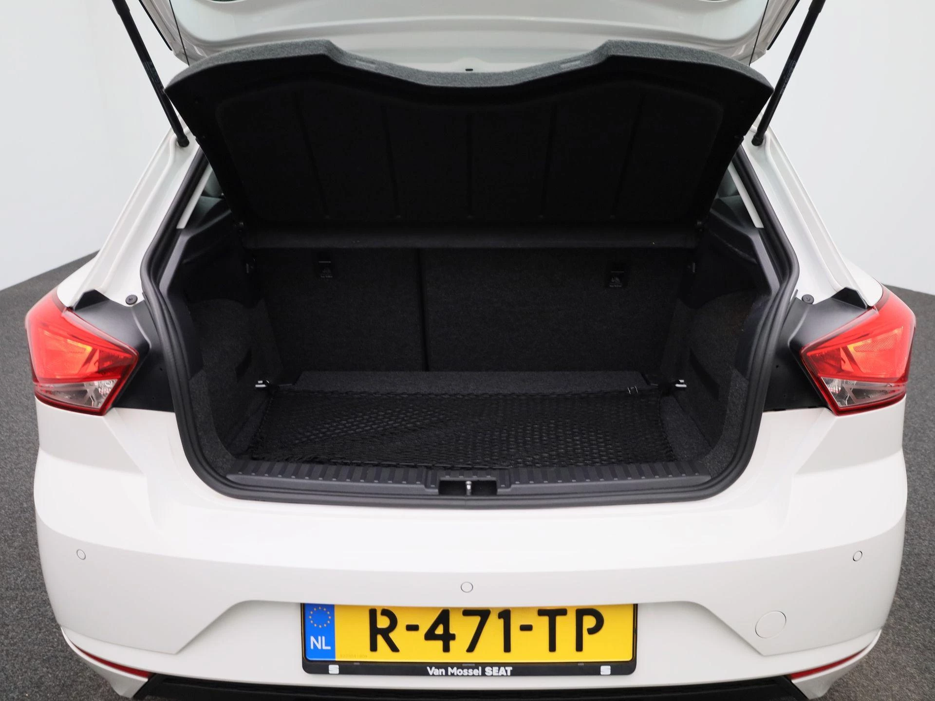 SEAT-Ibiza-image-9